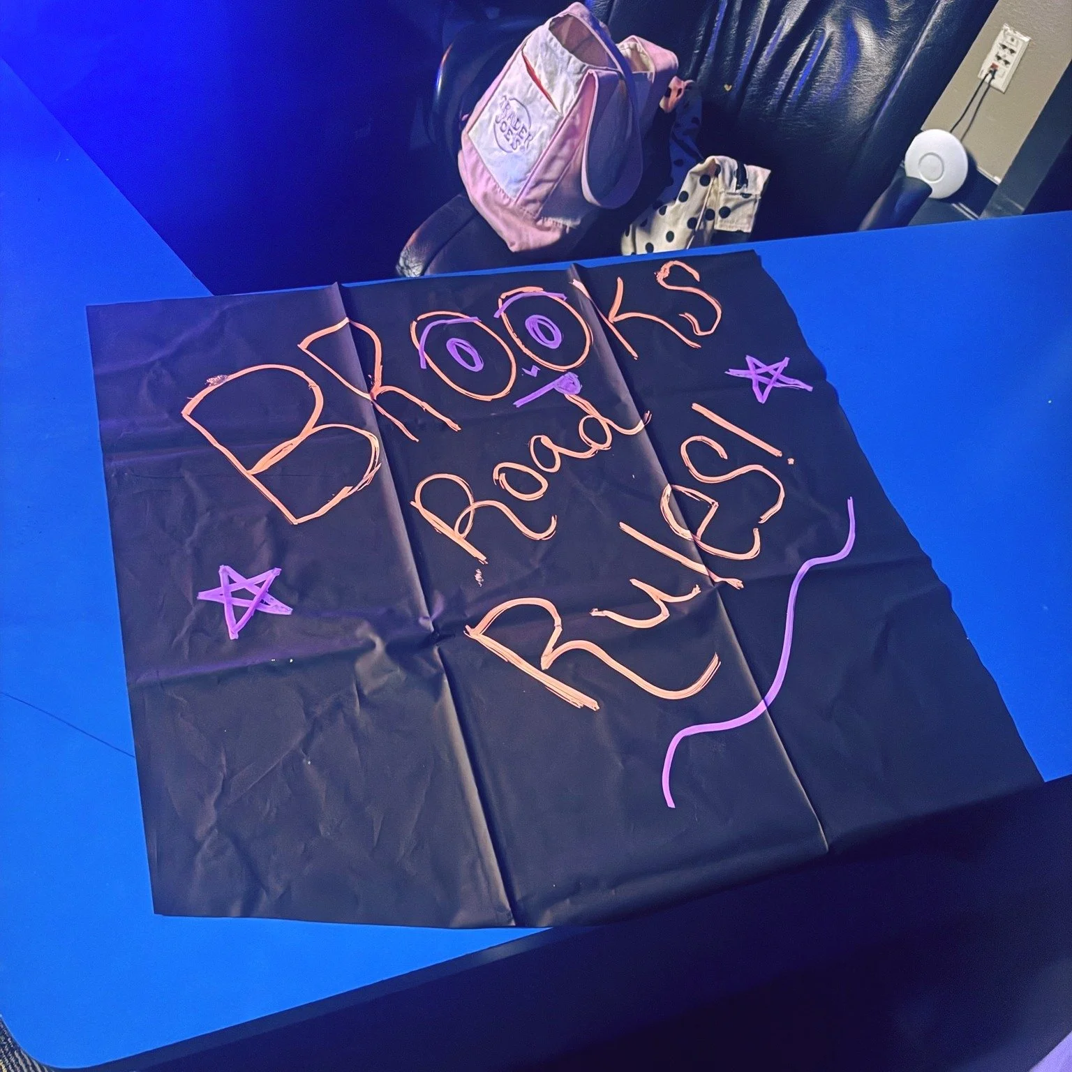 Last Friday, we transformed our Brooks Road Clubhouse for our second Kids Night Out, and it was an absolute blast!

Our Members got to experience the Club in a whole new light with an epic, after-hours Glow in the Dark Party featuring neon tic-tac-to