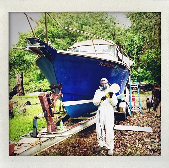 Dale worked hard sanding off layers and layers of old paint from the boat. Nasty job. I baked and binge watched tv shows. #endlessworkontheboat @riekedale #rainysunday #jennyachesonphotography