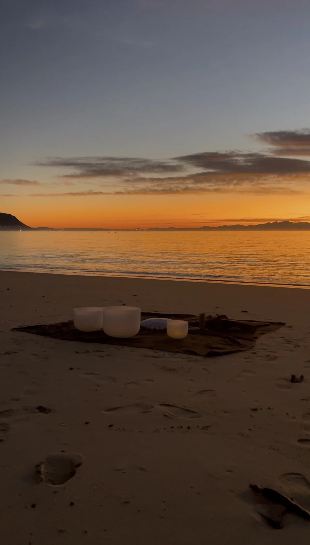 SUNRISE SOUND BATH 📍SIMON’S TOWN LONG BEACH 