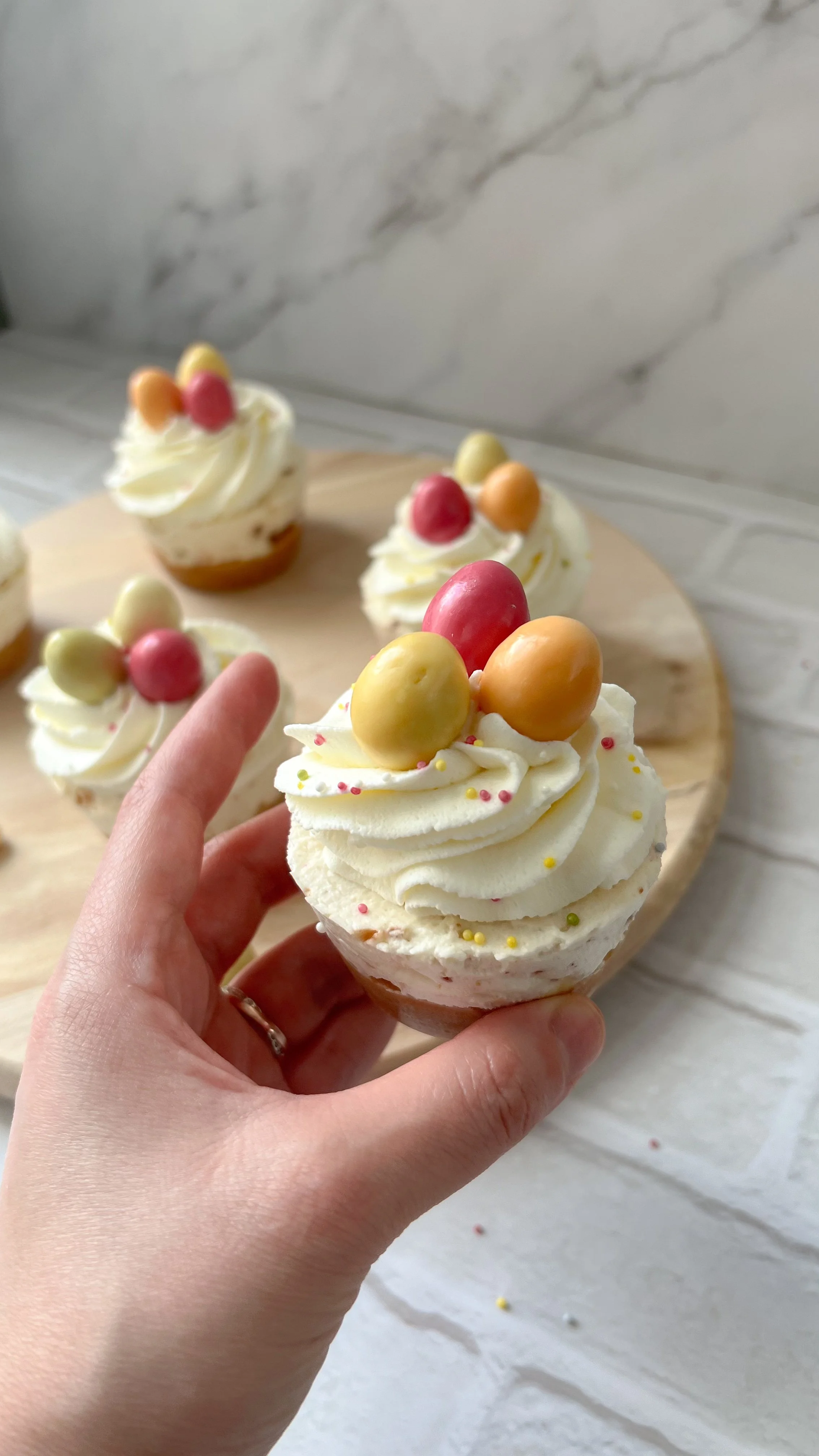 EASTER MINI CHEESECAKE