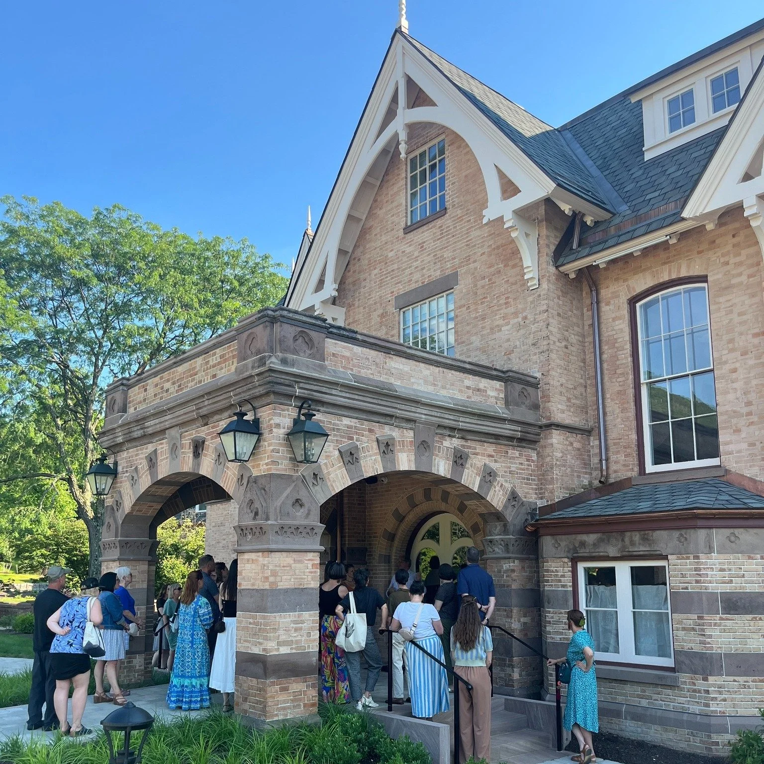 Many thanks to @mirbeaubeacon for hosting two fundraising tours the last 2 Mondays to raise $3,250 for Land to Learn! Guests received a private guided tour and viewed the restored library, music room, guest suites, as well as the wellness spa. The ev