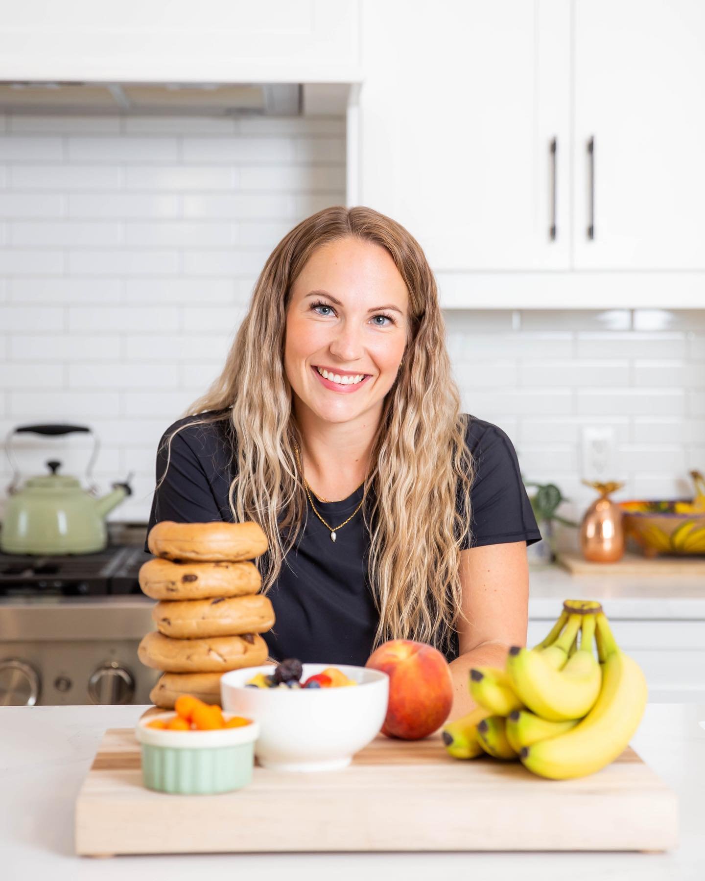 Hi! 🙋🏼&zwj;♀️ It&rsquo;s been a while since I introduced myself on here, so here are ten facts about me: 

1. I got my Bachelor of Science in Nutrition at the UofA in Edmonton. I took an extra 2 years to finish my degree (the scenic route) and I ha