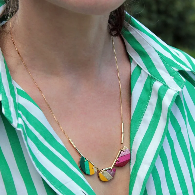 LOLLYPOP-COLLIER-PAPILLOTTE-MULTICO-P02-square.jpg