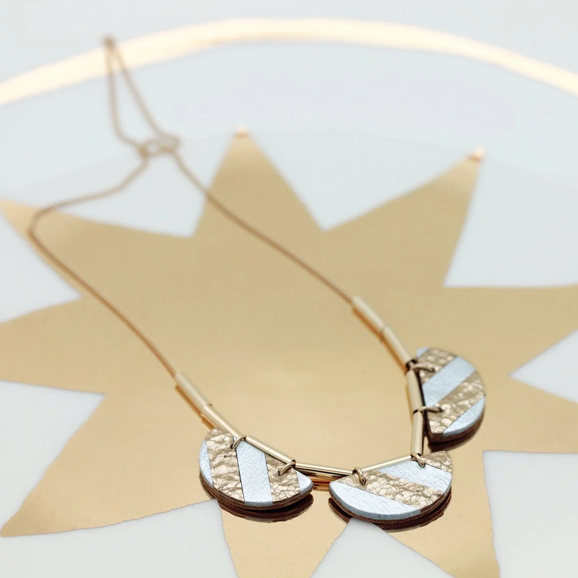 PEAUDEFLEUR-LOLLYPOP-GD_SV-COLLIER-NM-01 copie.jpg