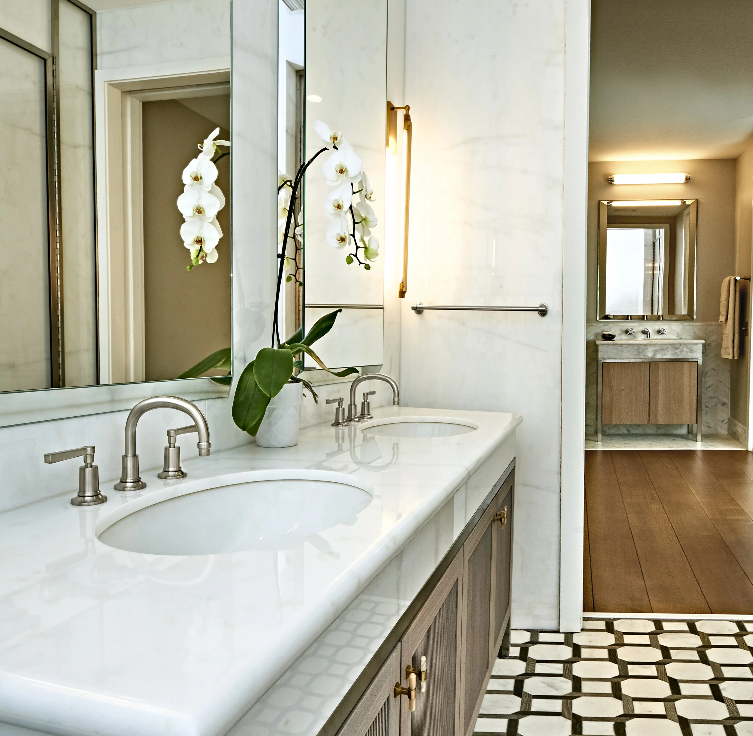 207 West 79 Sales Gallery