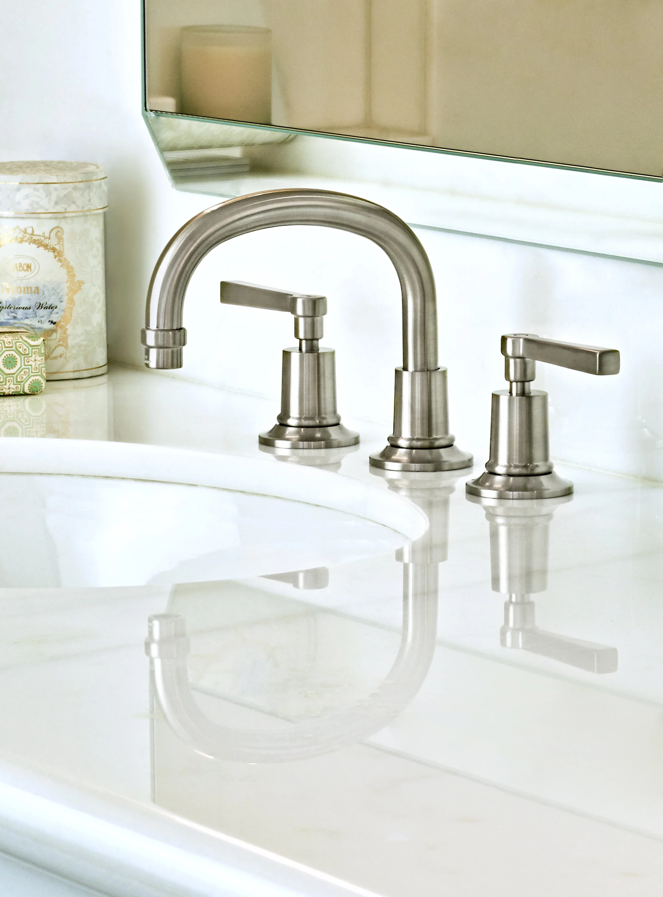 207 W79 Sales Gallery_BATHROOM_DSC_3294.jpg