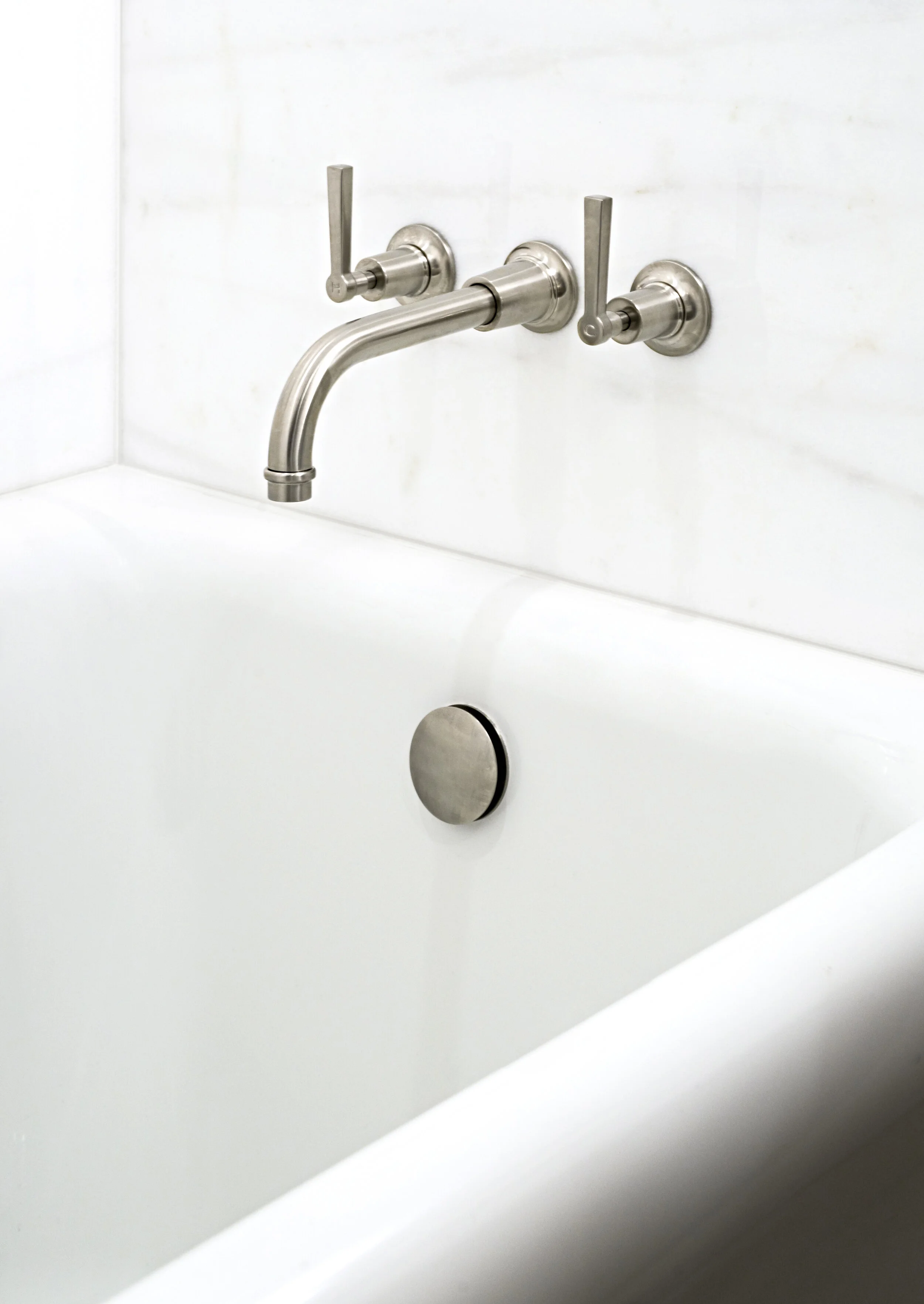 207 W79 Sales Gallery_BATHROOM_DSC_3335.jpg