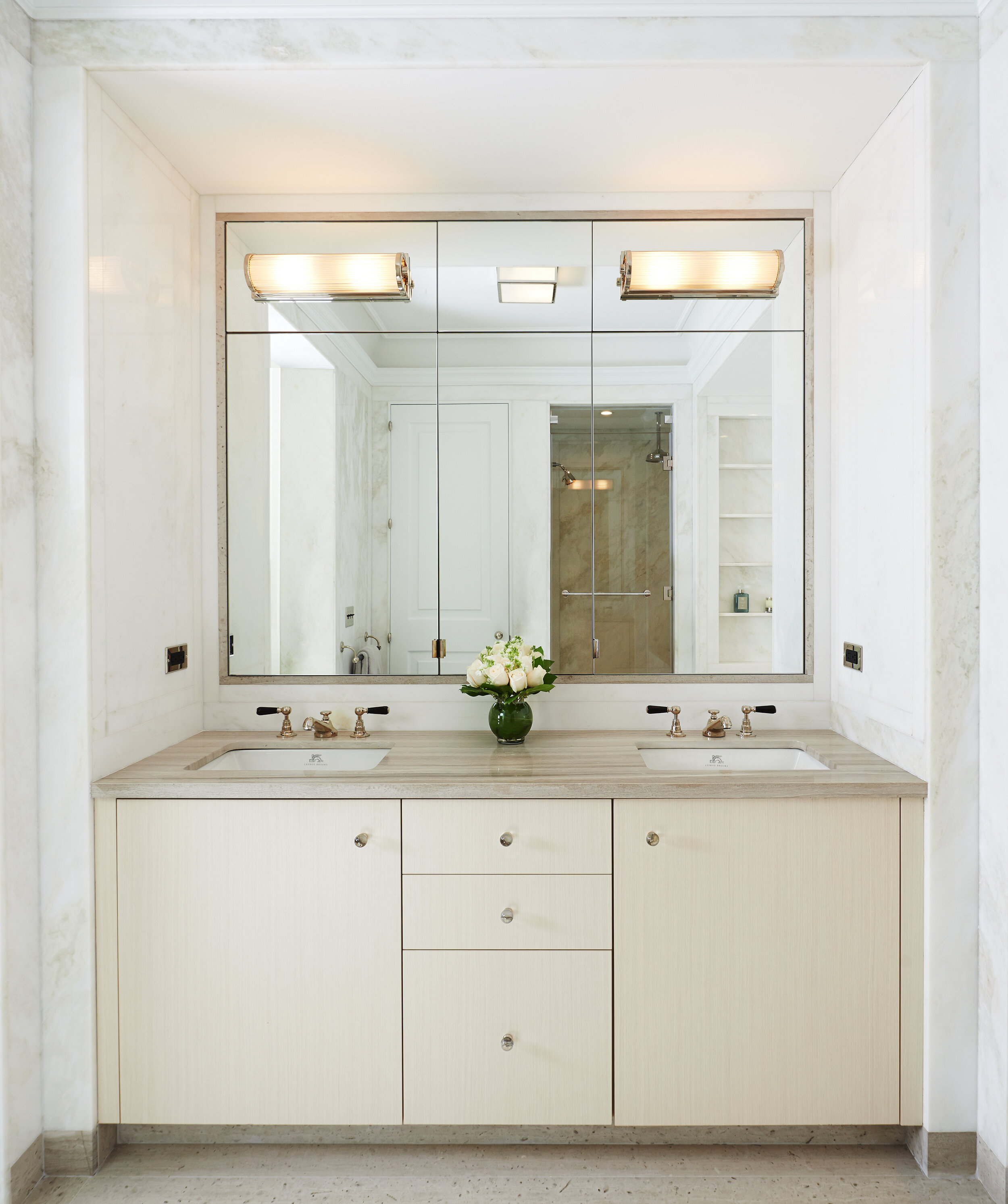 151 East 78th Street / 744 Madison Ave - MUR