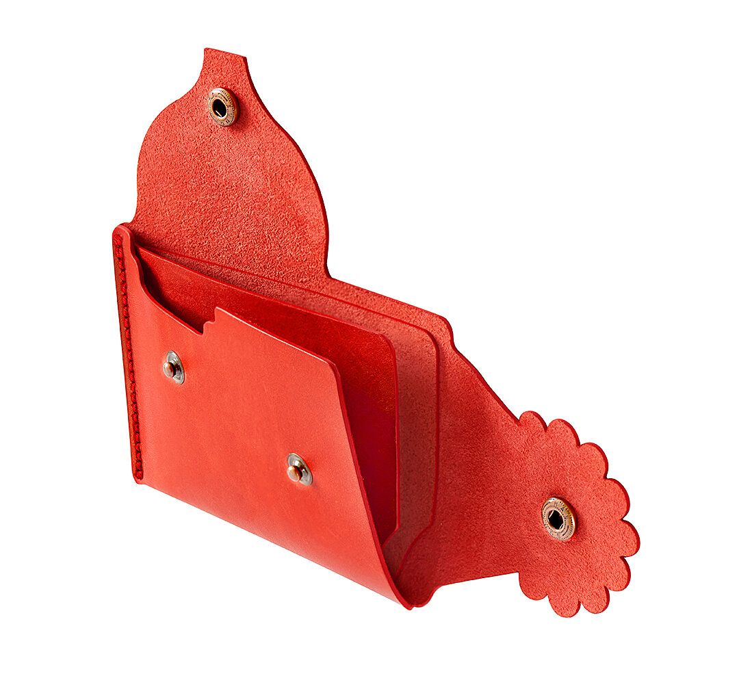 MARRS MAKERS_RED-WALLET_costume_DSC_9323_H2-OPEN_1080x991px.jpg