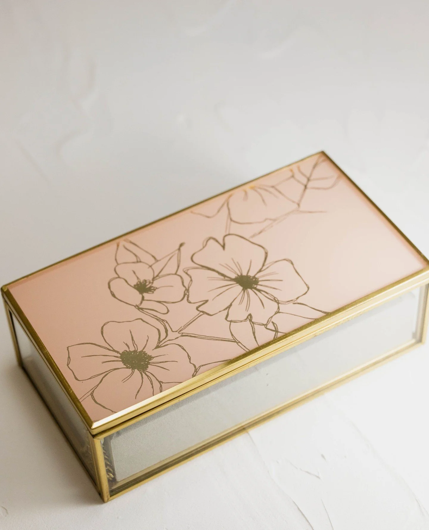 ✨ Keep your treasures safe + stylish ✨⁠
A beautiful jewellery box isn&rsquo;t just storage &mdash; it&rsquo;s where your favourite pieces rest, ready for their next moment. Perfect for organizing, protecting, and displaying the jewels you love most.⁠