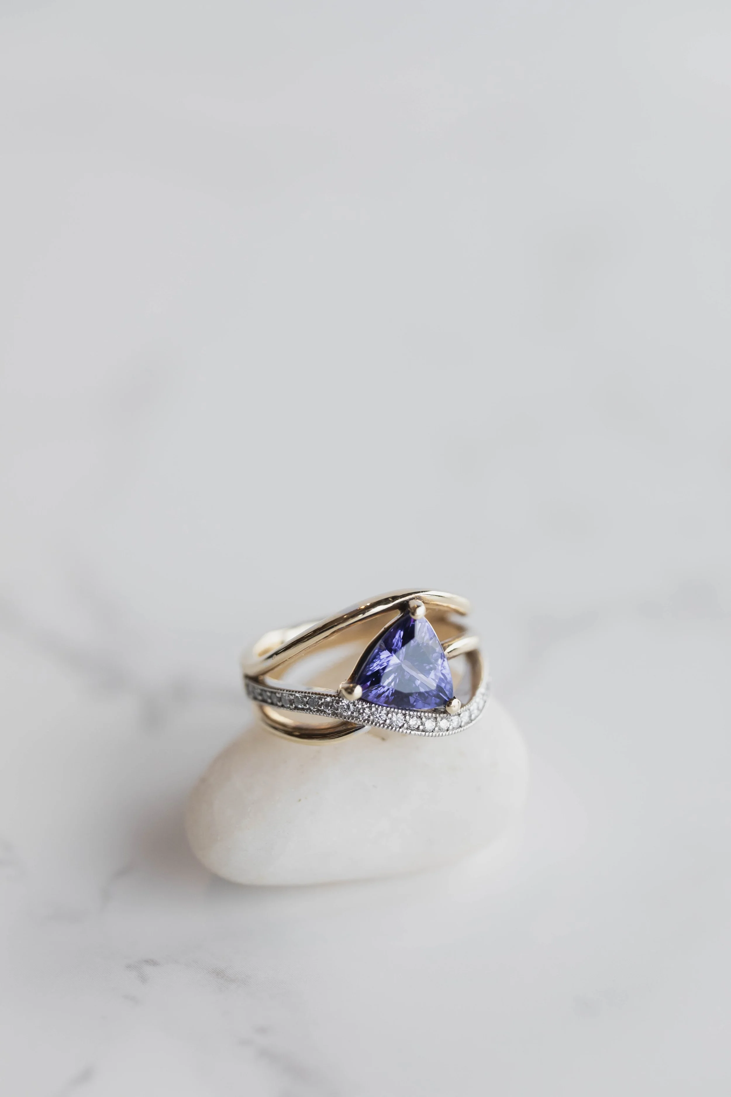 51 116 $5254-5.jpg