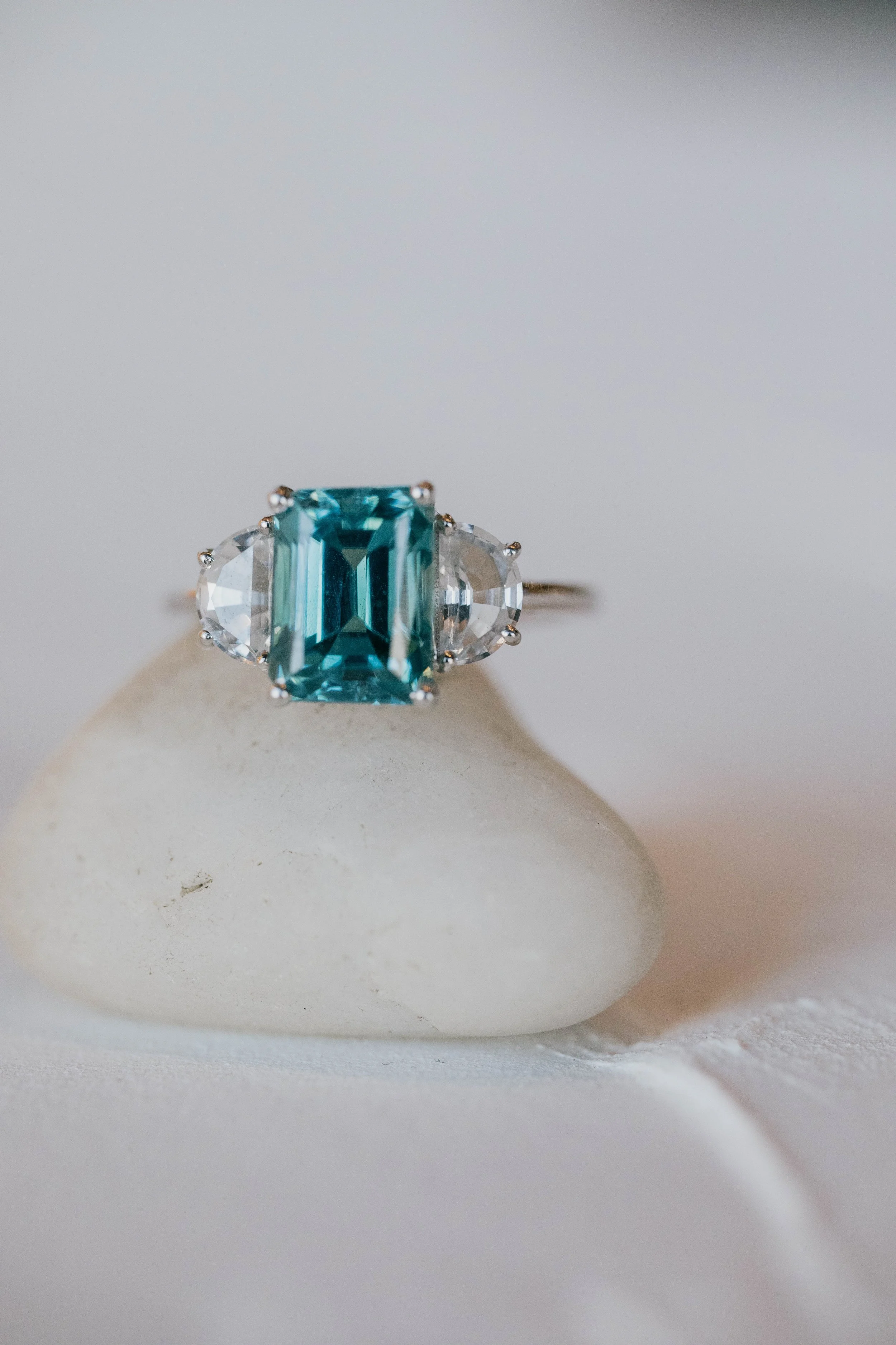 277 137 $3094 Zircon-1.jpg