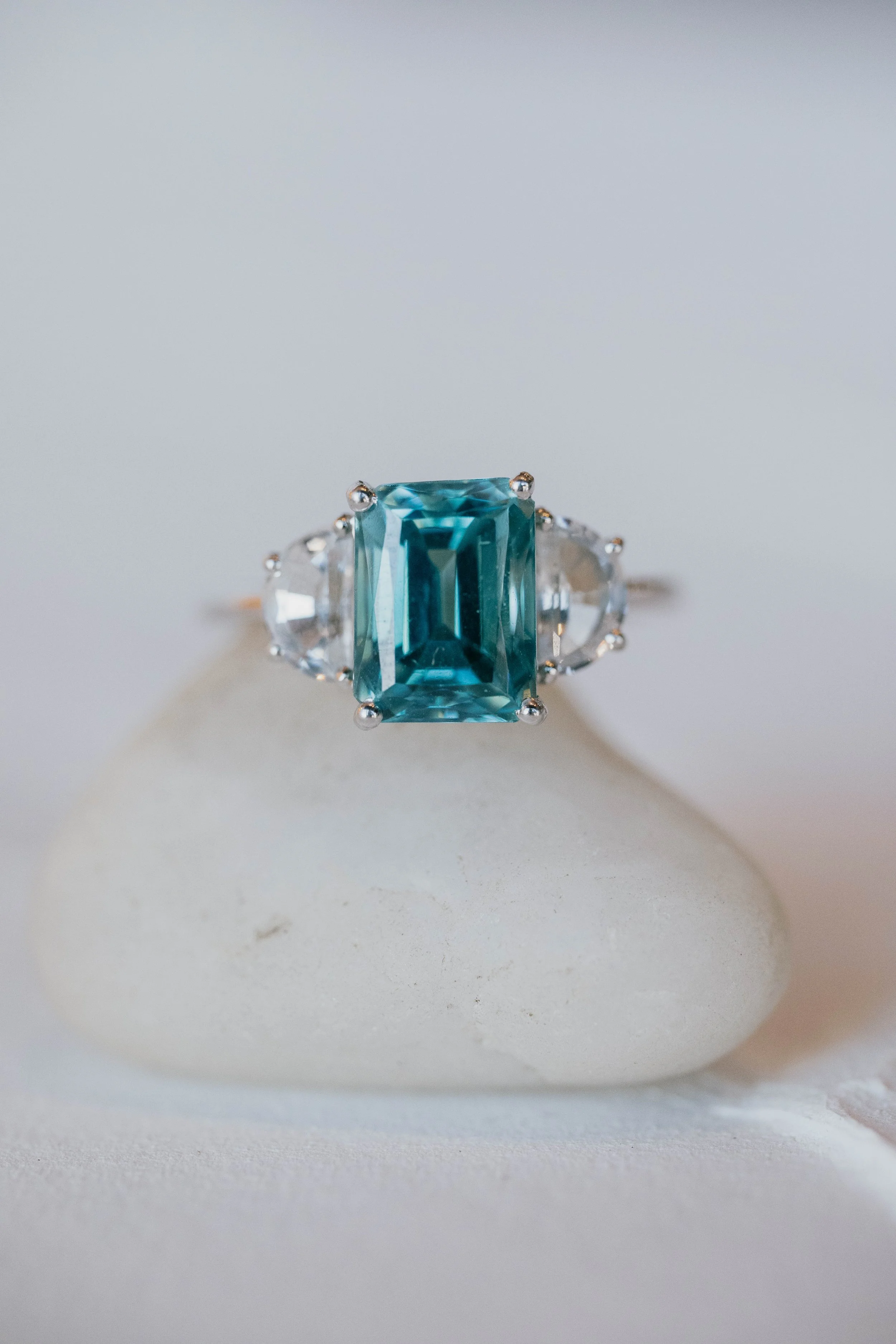 277 137 $3094 Zircon-3.jpg