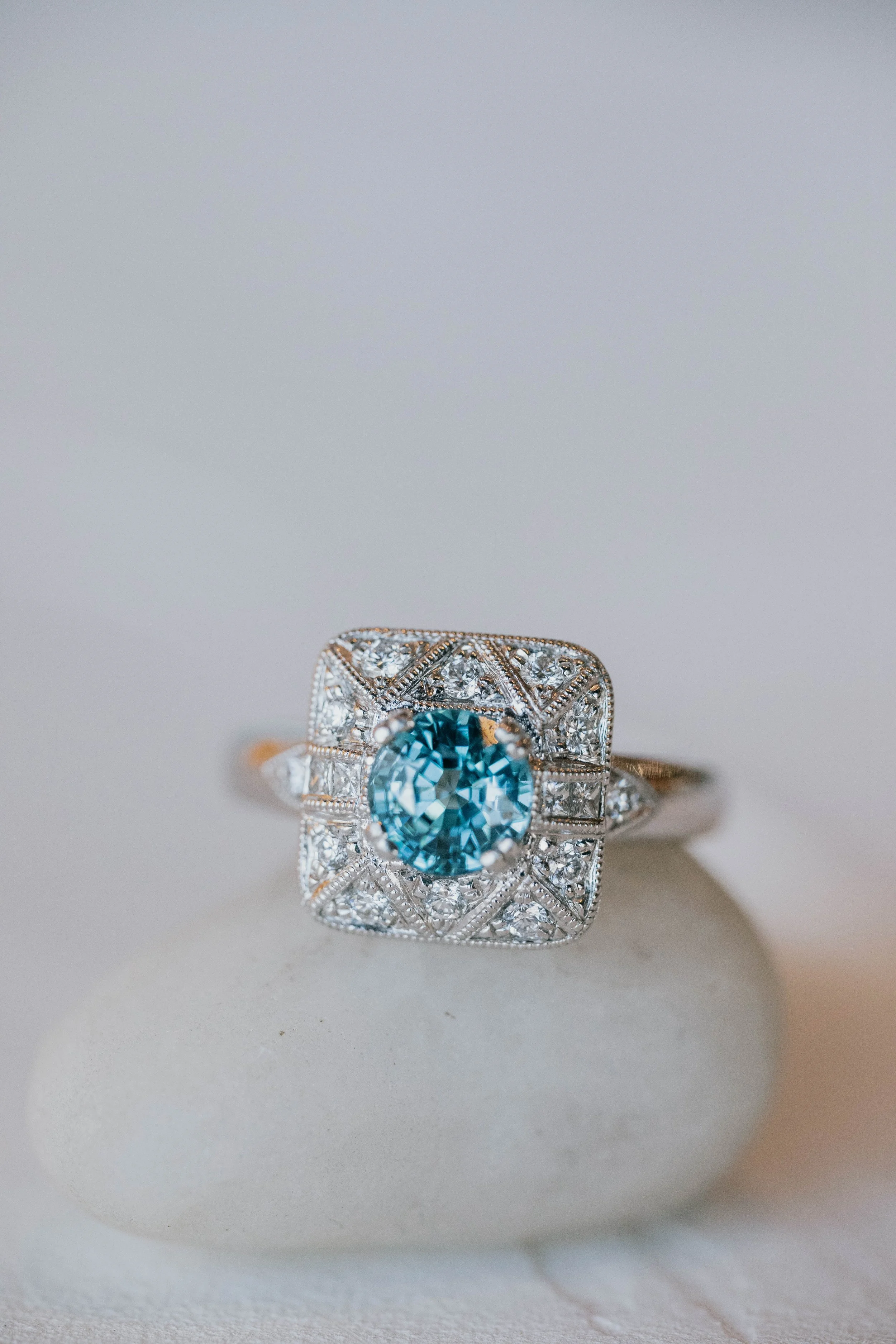 292 599 $2689 Zircon - 6.jpg
