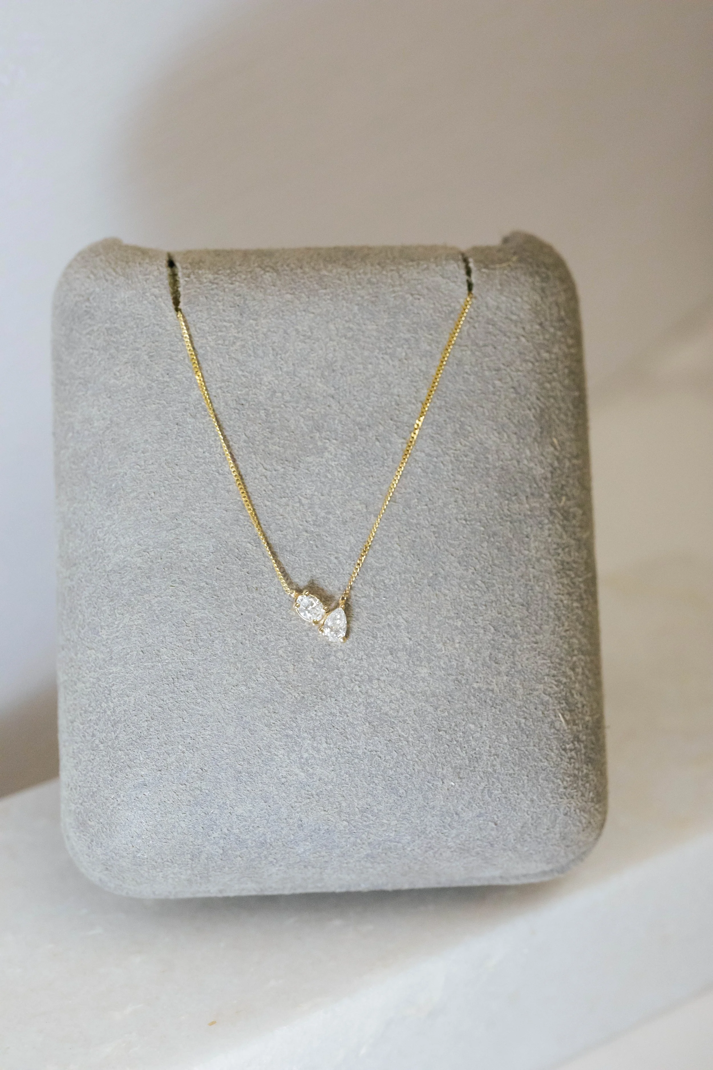 Necklace 39 68504 10k YG .30 CT Vs2 F LGD $608-1.jpg