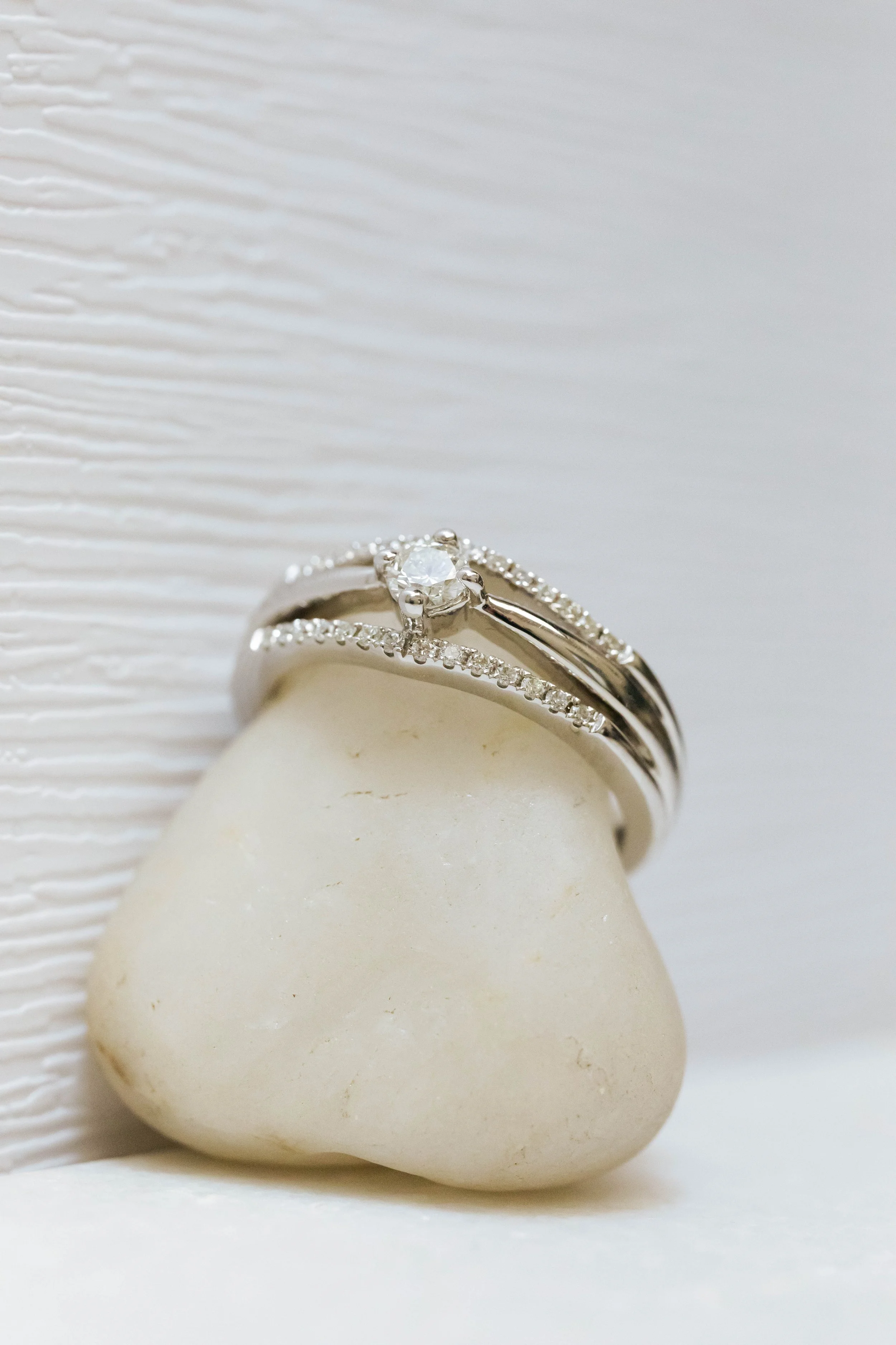 Engagement ring 361 166 14k WG .20 Ct = .17 Ct $2274 SI1 G-2.jpg