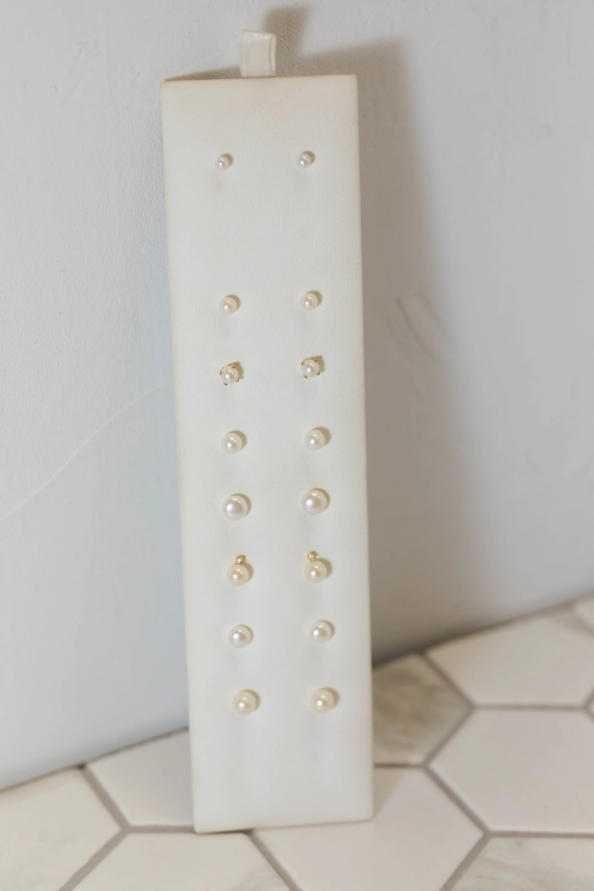 pearl studs top down 3mm $142,4mm $149, 10k $190, $158, 6mm $121, 14k $250, $124 5mm, $129 14k 6mm-1.jpg
