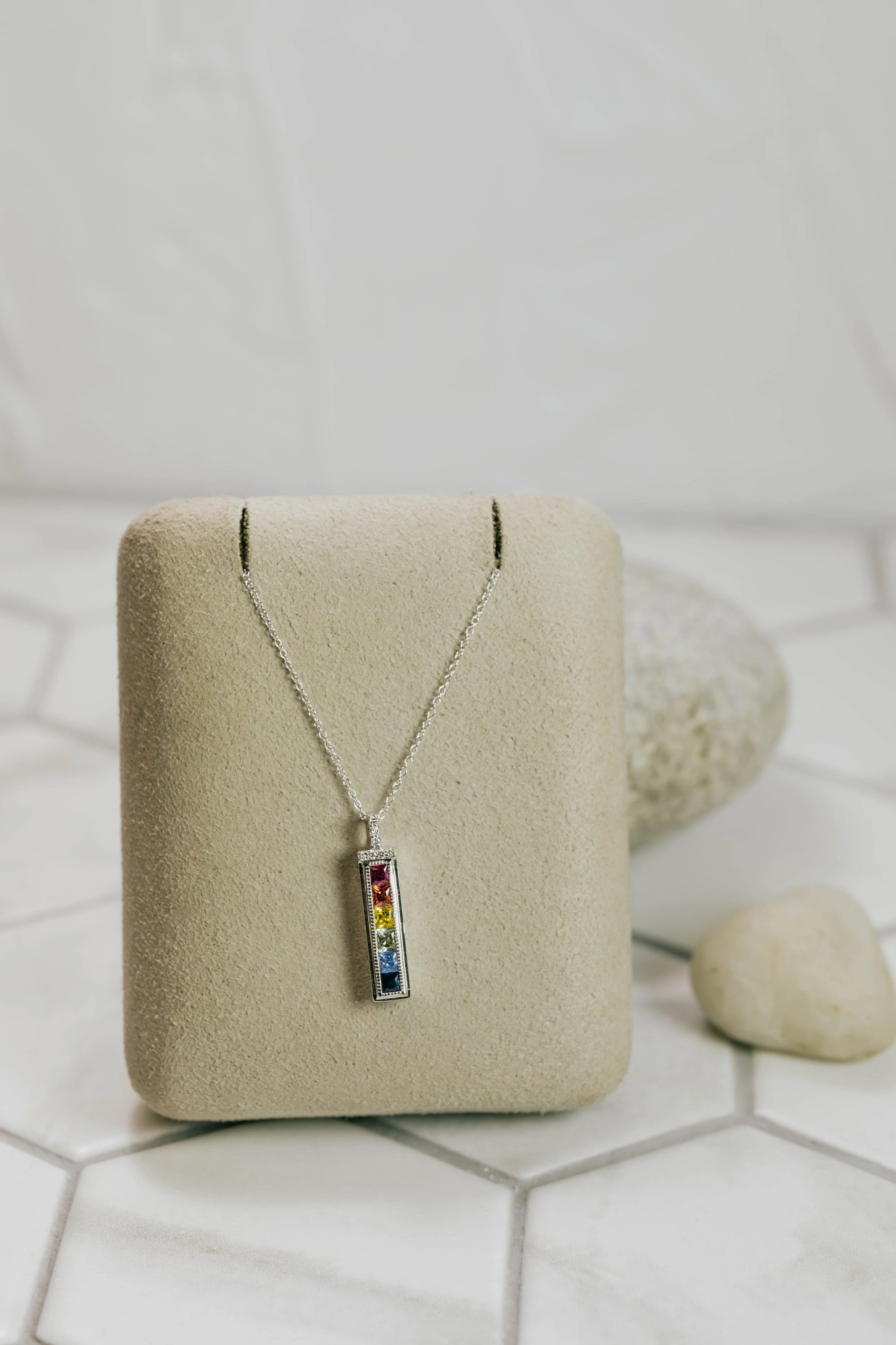 166 4060 $2125 RAINBOW SAPPHIRE NECK.jpg