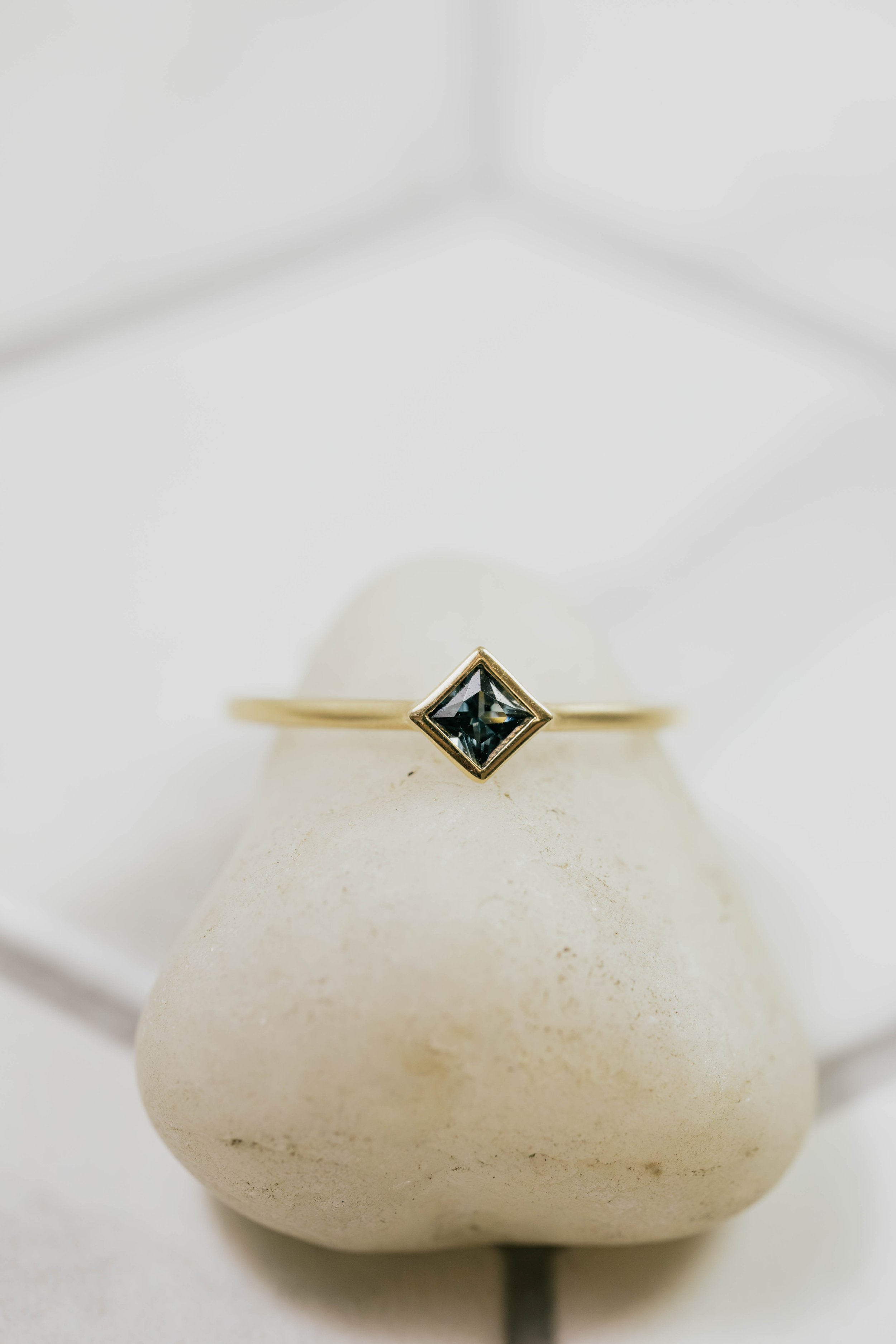 277 171 $1114 BLUE SAPPHIRE RING.jpg