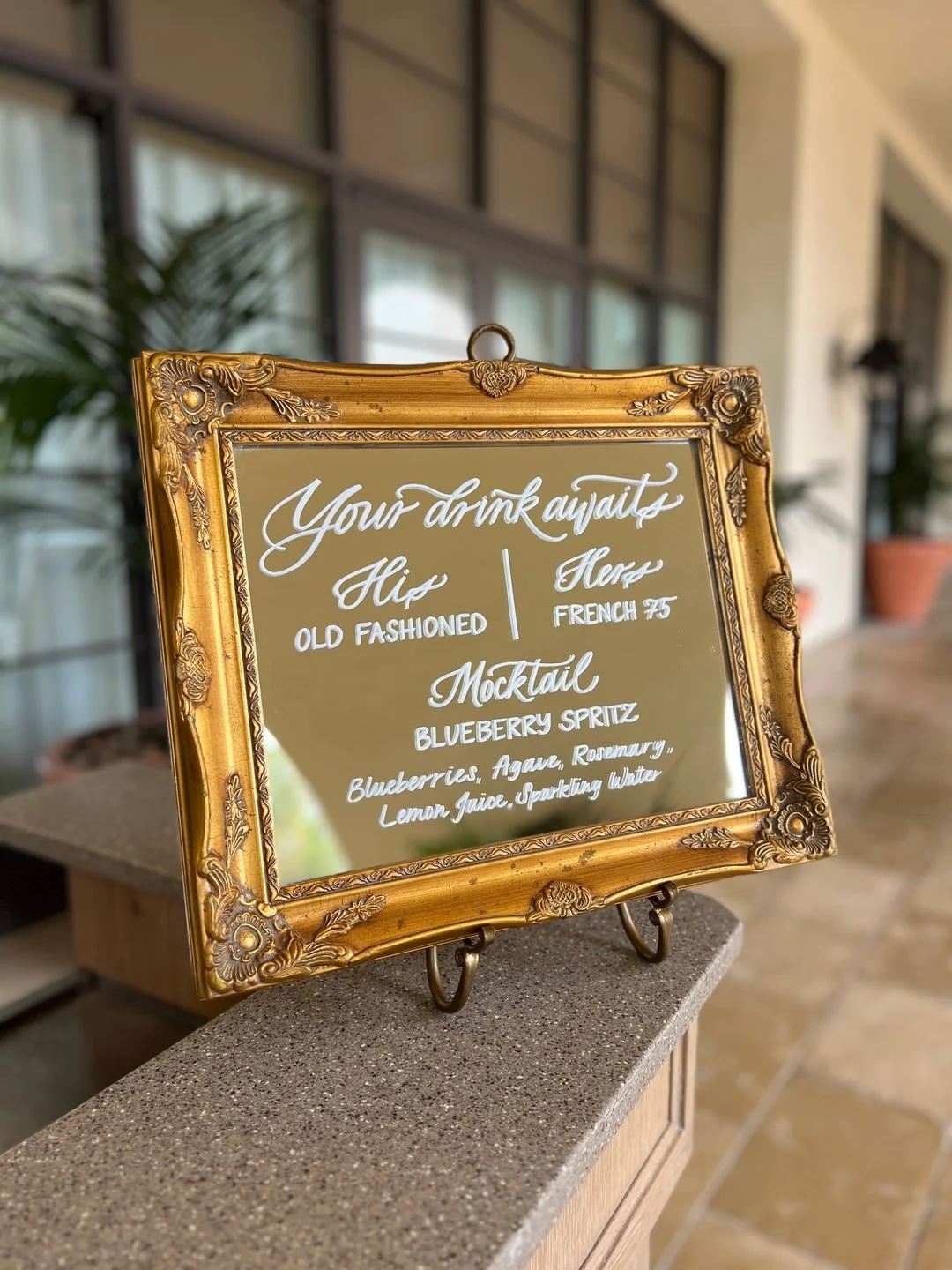 Sip, savor, and celebrate in style! ✨ This handwritten bar menu on a mirror is part of my mirror rental collection - perfect for adding a chic, personalized touch to your wedding, party, or event. From craft cocktails to mocktails, make sure your gue