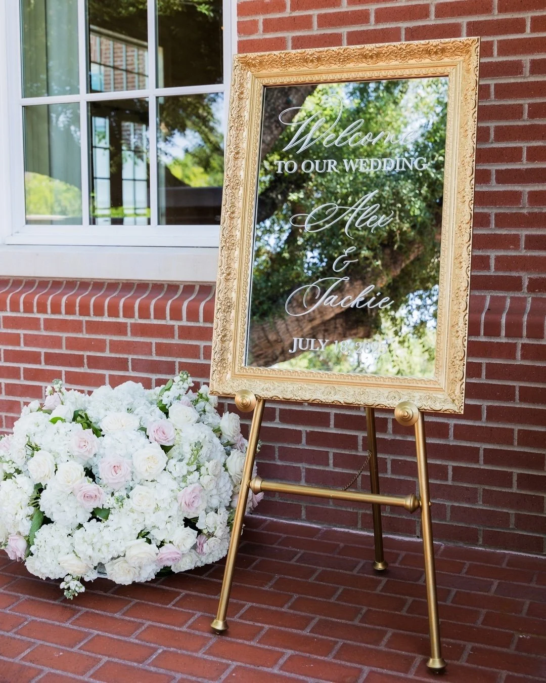 Mirrors reflect beauty and timelessness. They allow your guests to catch a glimpse of themselves on your special day, and cherish that moment in time forever. 
.
.
.
Mirror signage: @shescloudy_calligraphy
Planning: @ilanarubinevents
Photo: Chris Sch