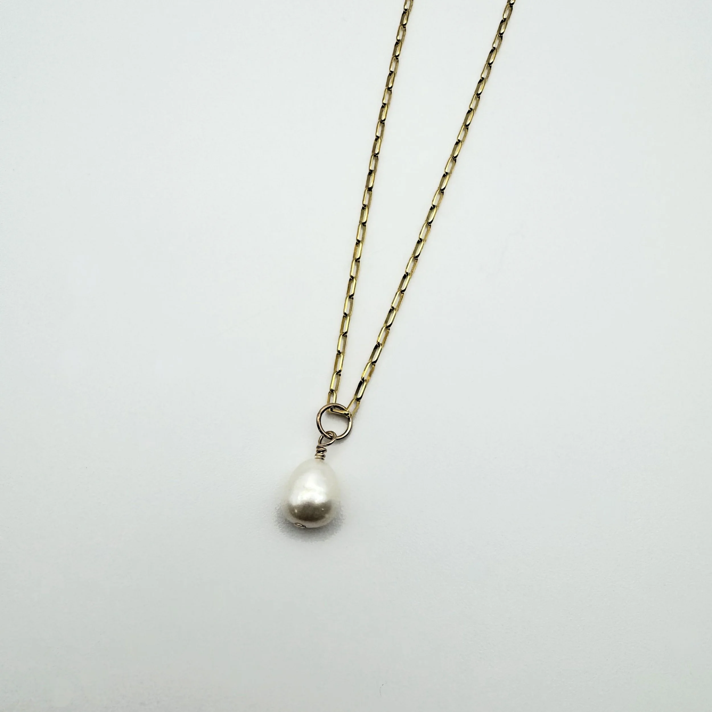 Pearl drop pendant