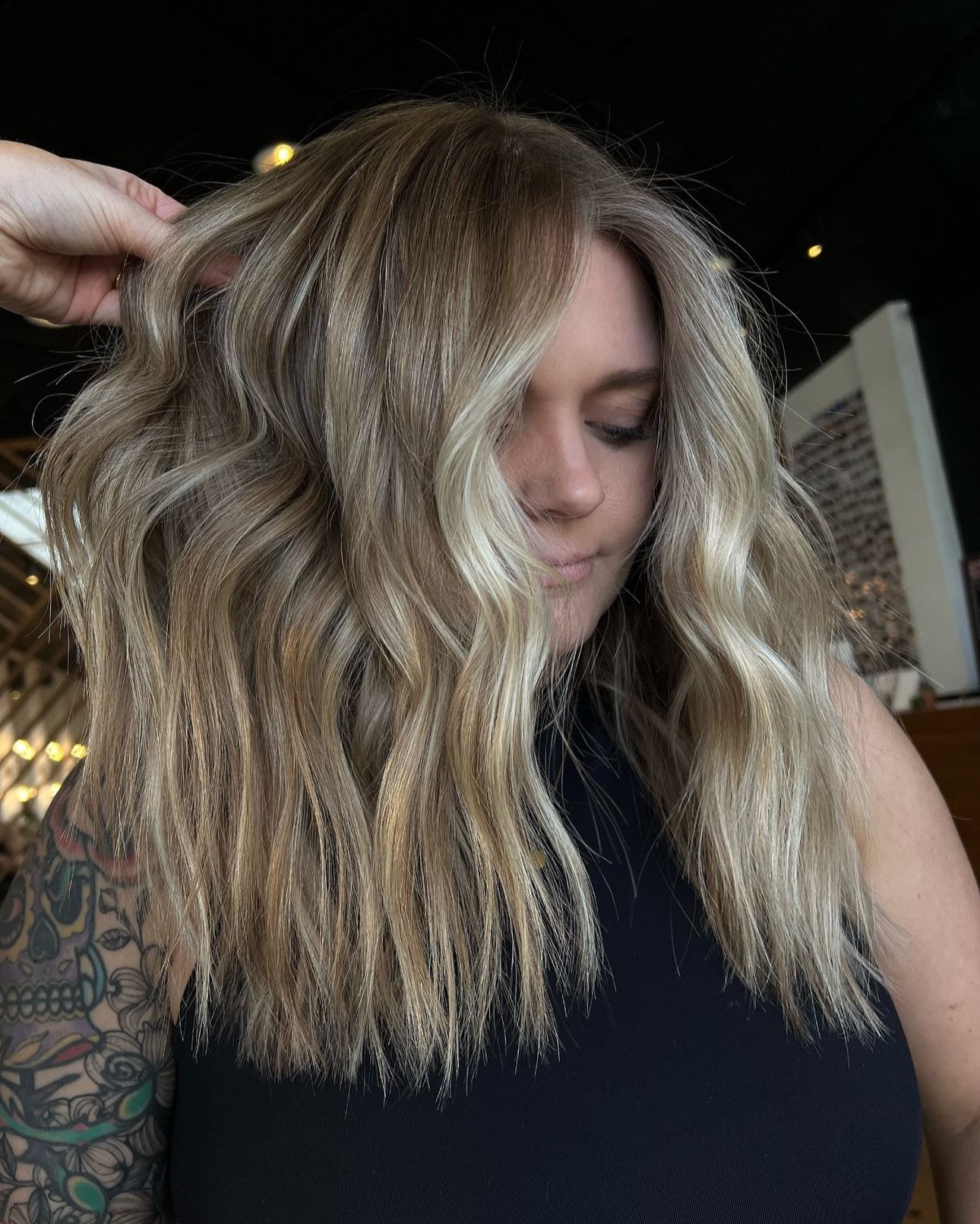 Beach Hair: A C T I V A T E D 🏝

If your hair is in need of some beach vibes, you need to snag a spot on Skyler's schedule ASAP!

If you are liking Skyler's vibe, comment vibe and we'll send you the link to get on her books ⚡ 

#raleighblondespecial