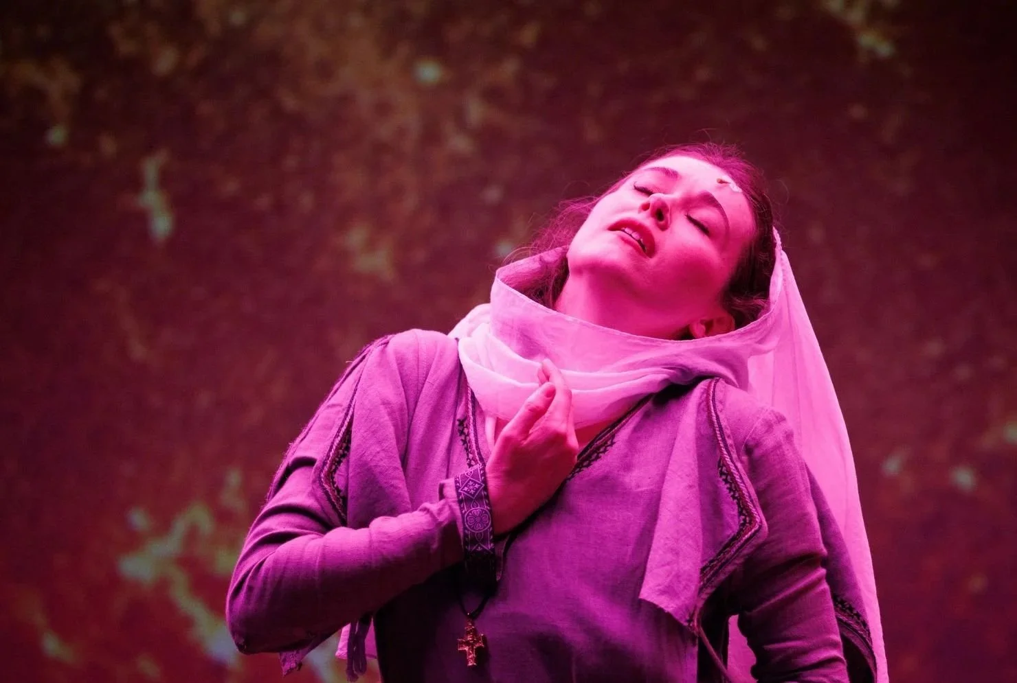 Nola Richardson Radiates “Strength” and “Compassion” 