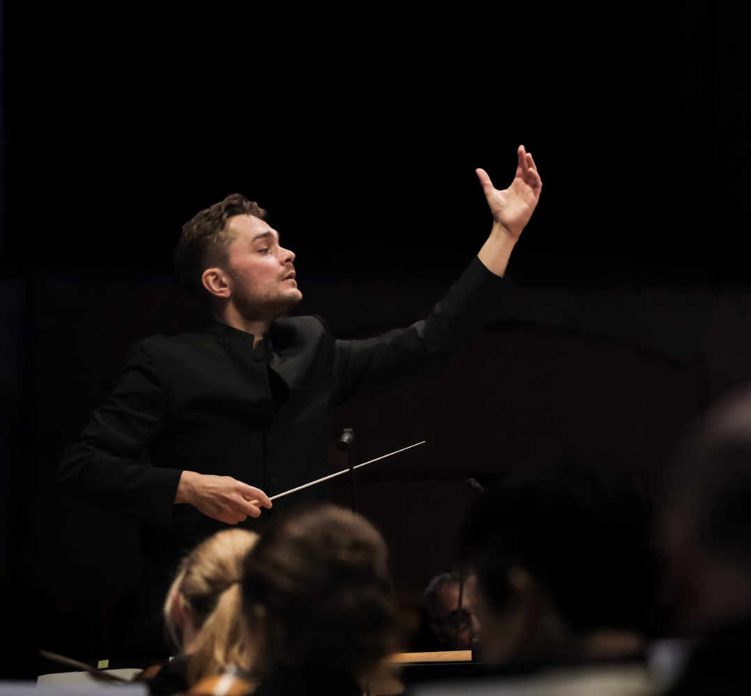 Jakob Lehmann Conducts With “Firm Rhythmic Control” In Teatro Nuovo’s ‘Macbeth’