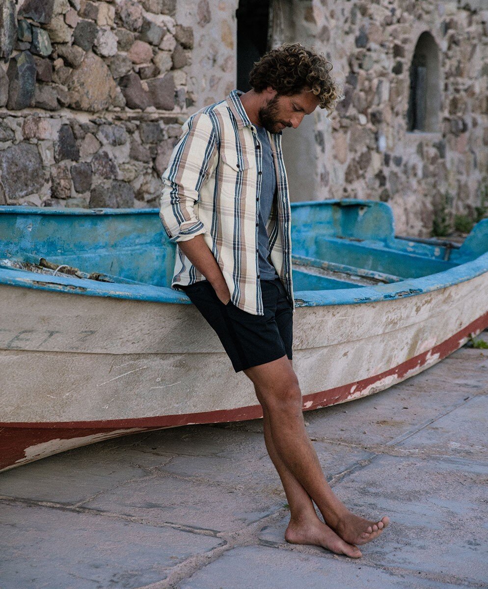 1310023_outerknown_blanketshirt_hlp_m2.jpg