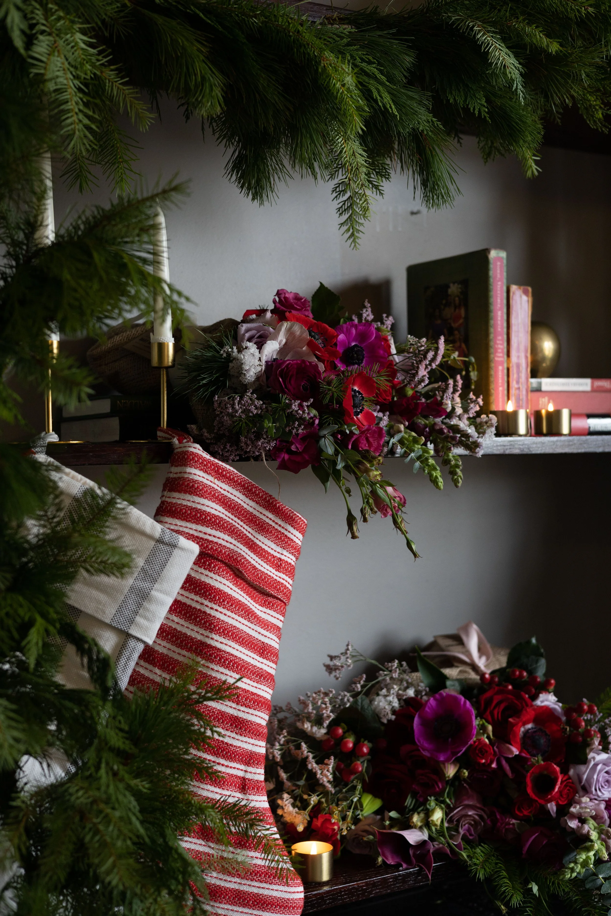 Christmas Burlap Living Room-6770 (1).jpeg