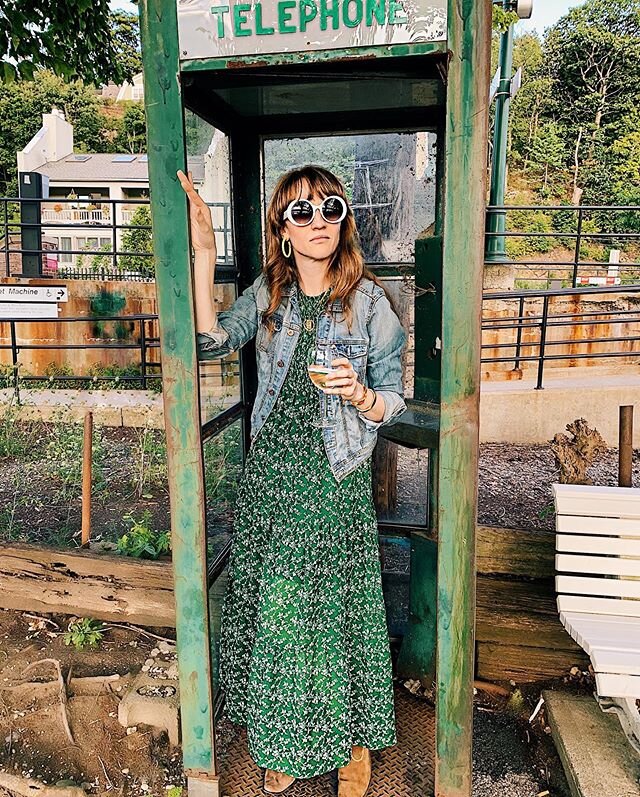 I&rsquo;m in a glass case of emotion, as our Day Of Fun upstate is coming to an end. Nature, art, food, vintage shopping, quality time, &amp; a slower pace... just what I needed ❤️ See ya again real soon, Cold Spring!
&bull;
#escapenyc #upstateny #co