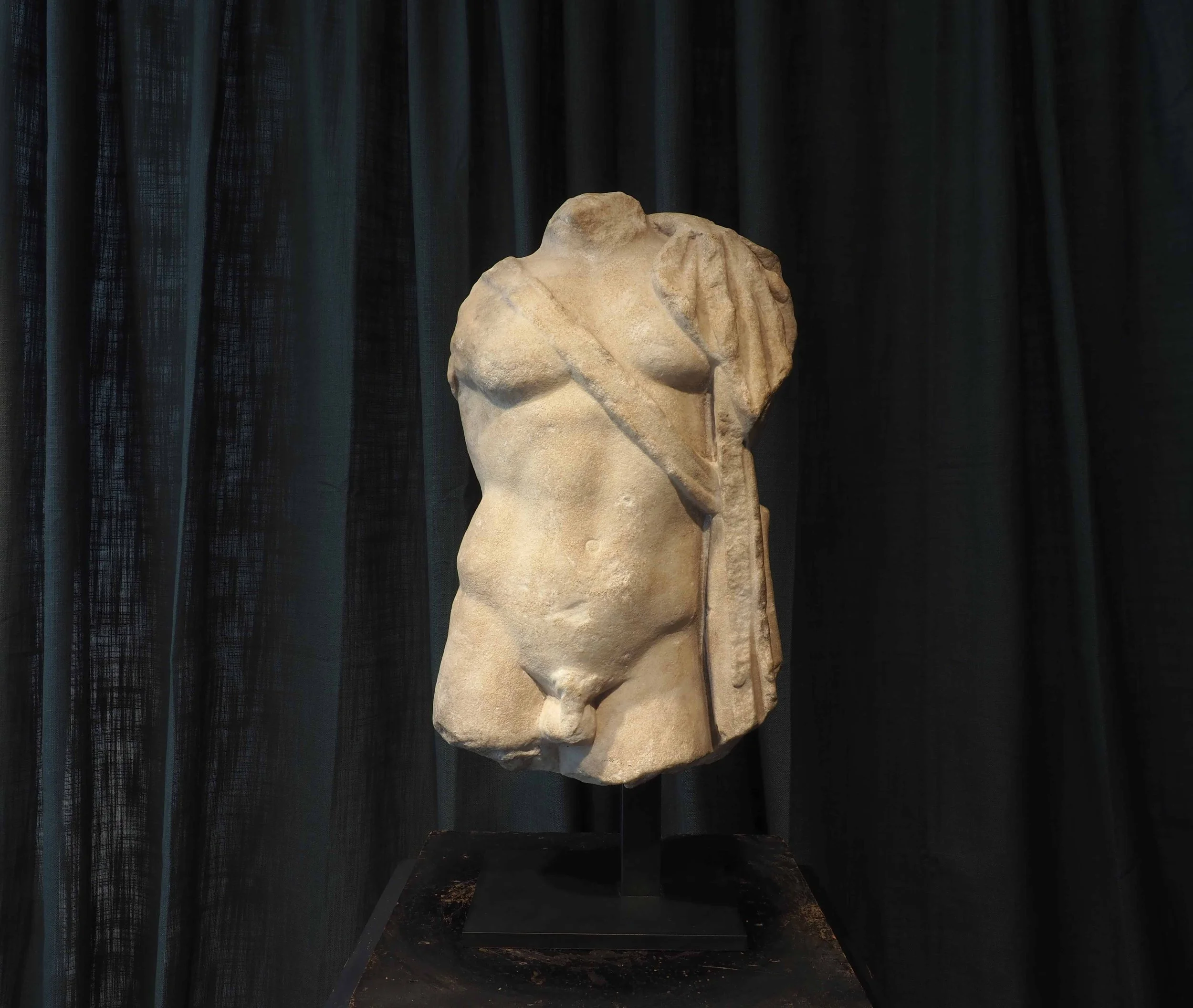 ROMANTORSO1.jpg