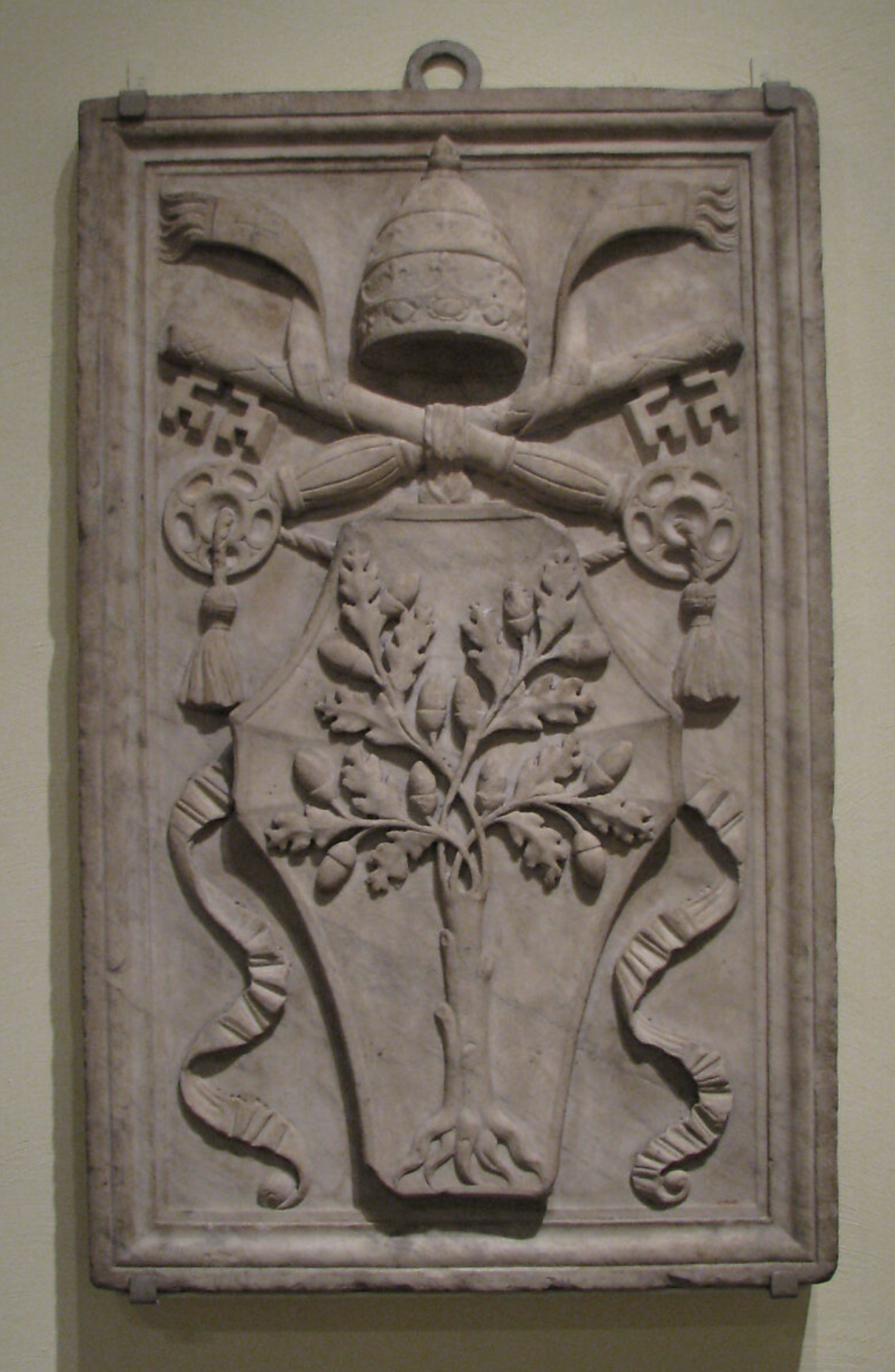 Arms of Pope Julius II (Giuliano della Rovere, reigned 1503–13), Italian, early 16th century, white marble. Metropolitan Museum of Art, New York
