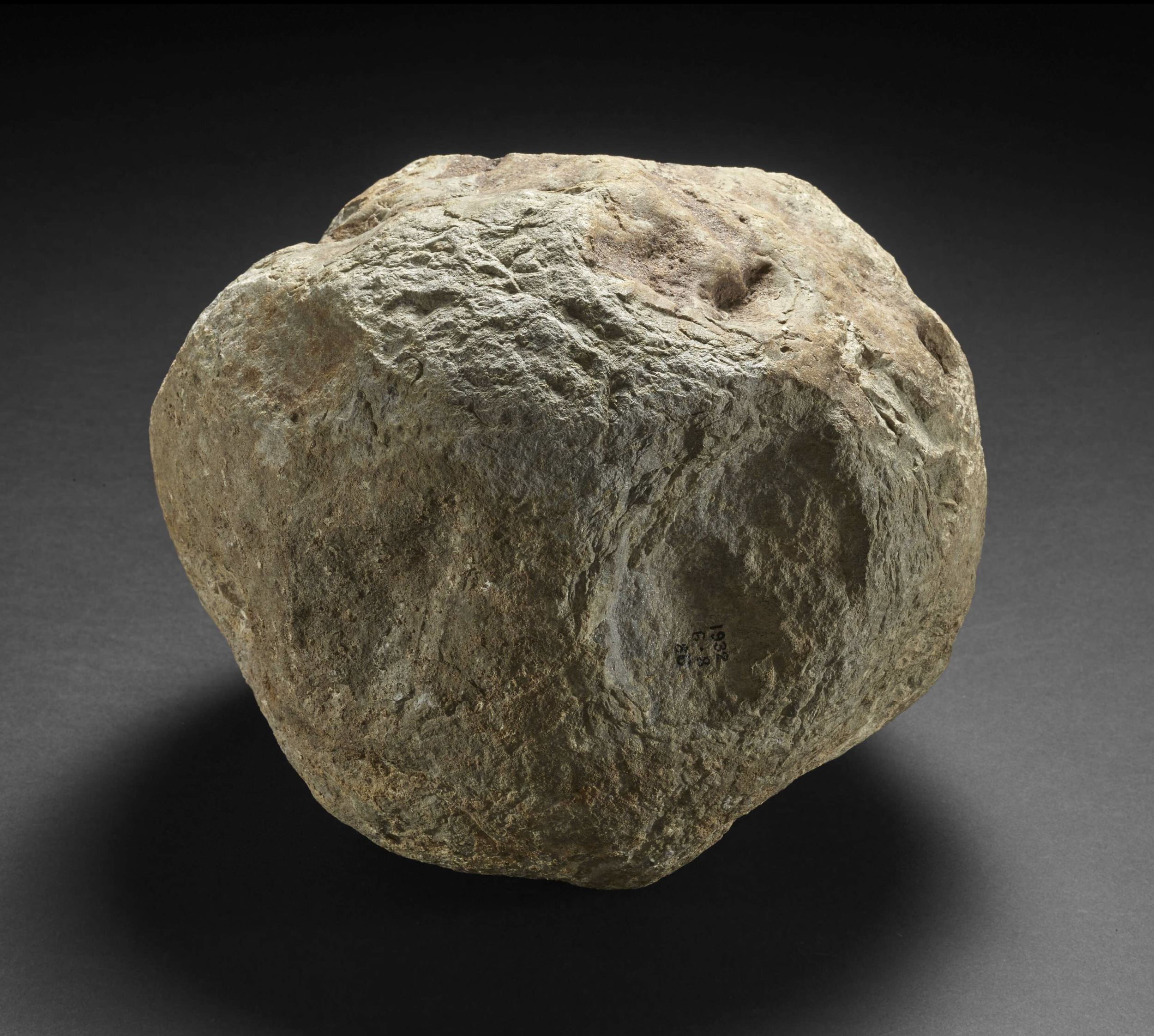Hammer Stone, Neolithic / Bronze Age / Iron Age (circa 4300 B.C. - 43 A.D.) British Museum, UK (1932,0608.86). Found at Stonehenge, Amesbury, Wiltshire, UK.