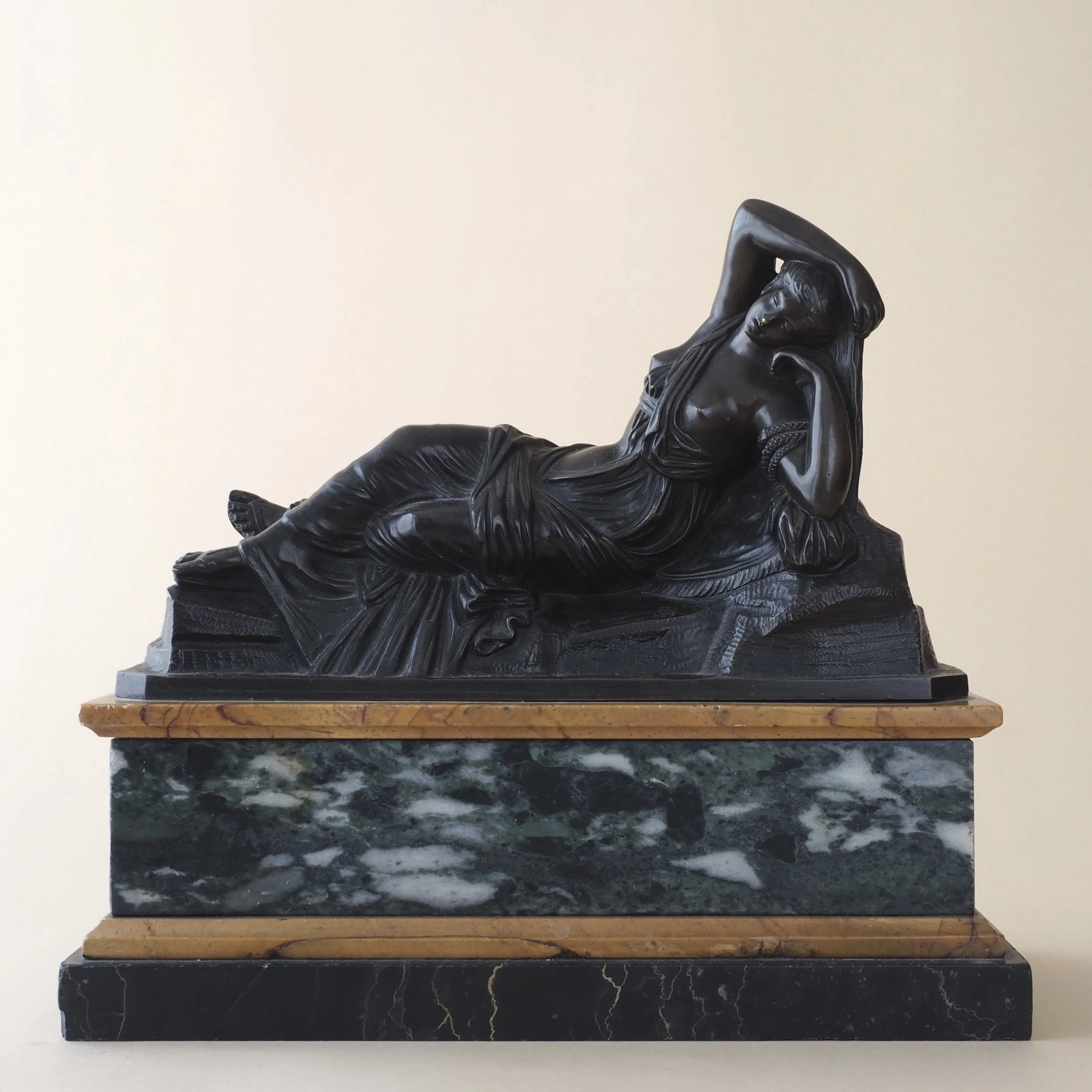 SLEEPING ARIADNE