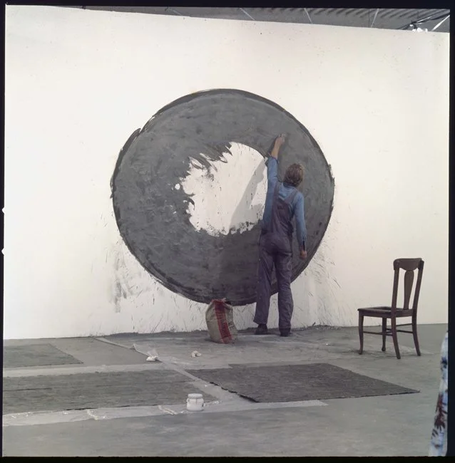 David Ireland making wall work for the exhibition 18 Bay Area Artists, Los Angeles institute of Contemporary Art, 1976; image courtesy of The 500 Capp Street Foundation.