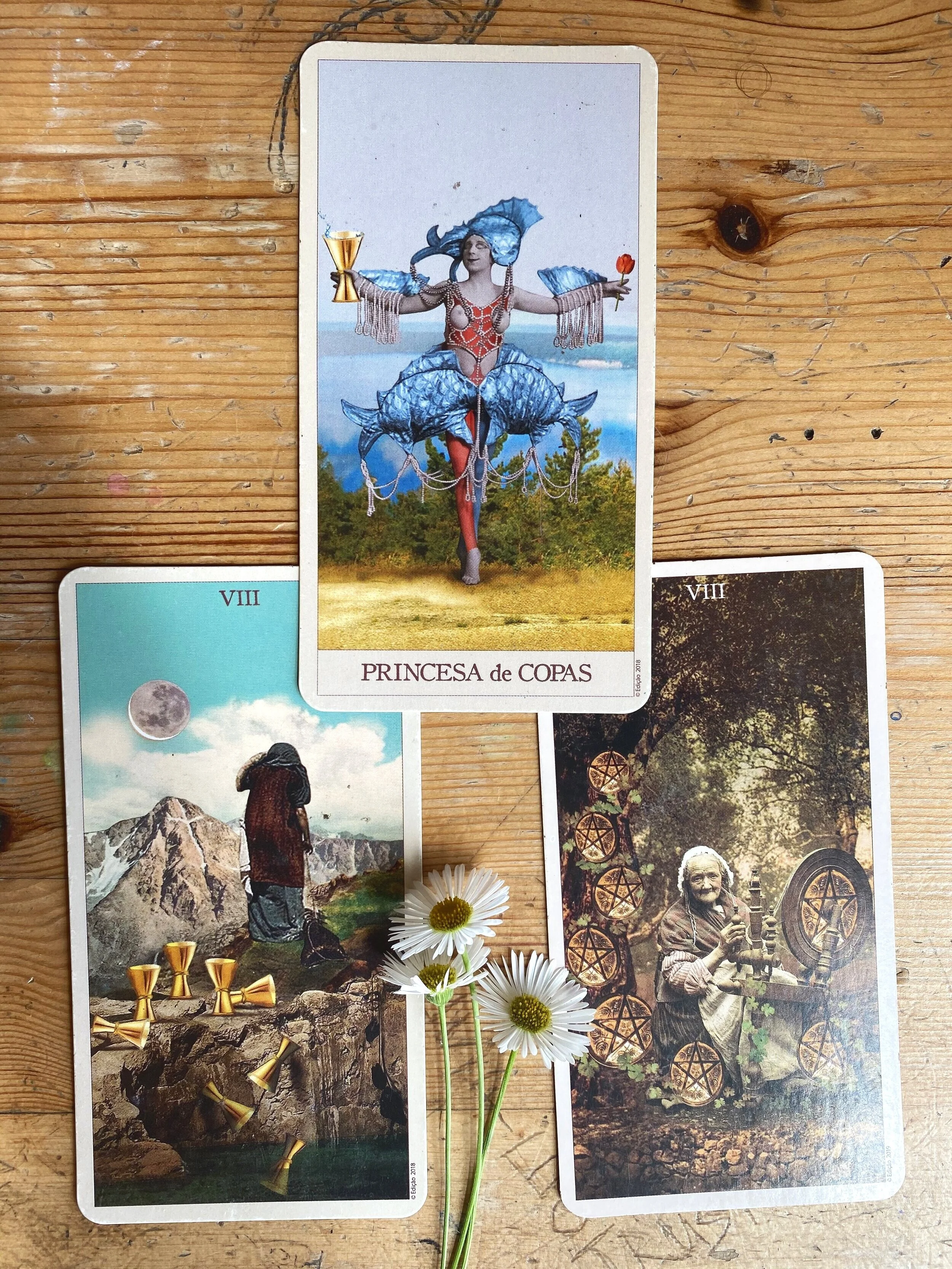 Deck credit: Nosotras Tarot