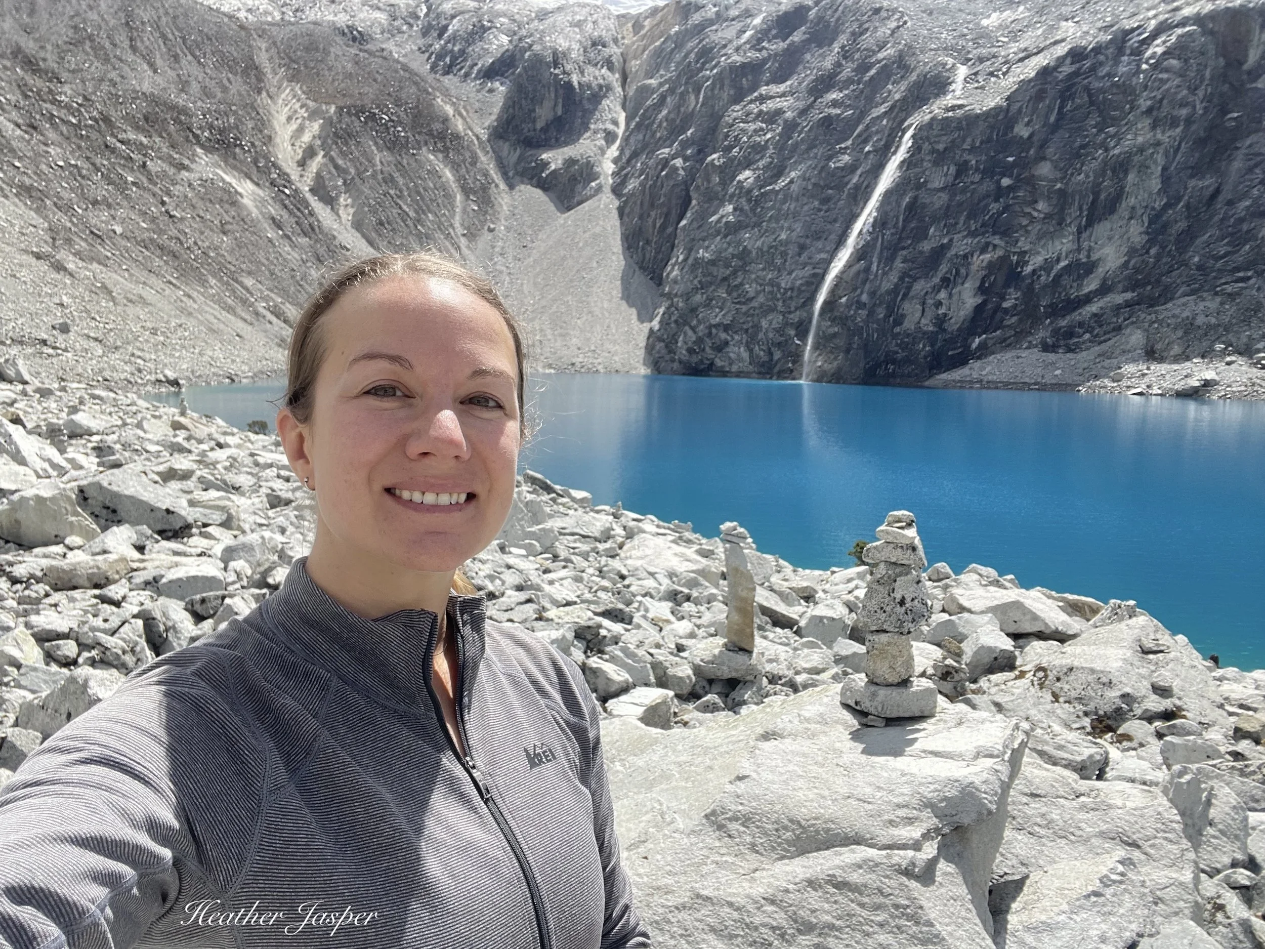 how to hike to Laguna 69 Huaraz Peru