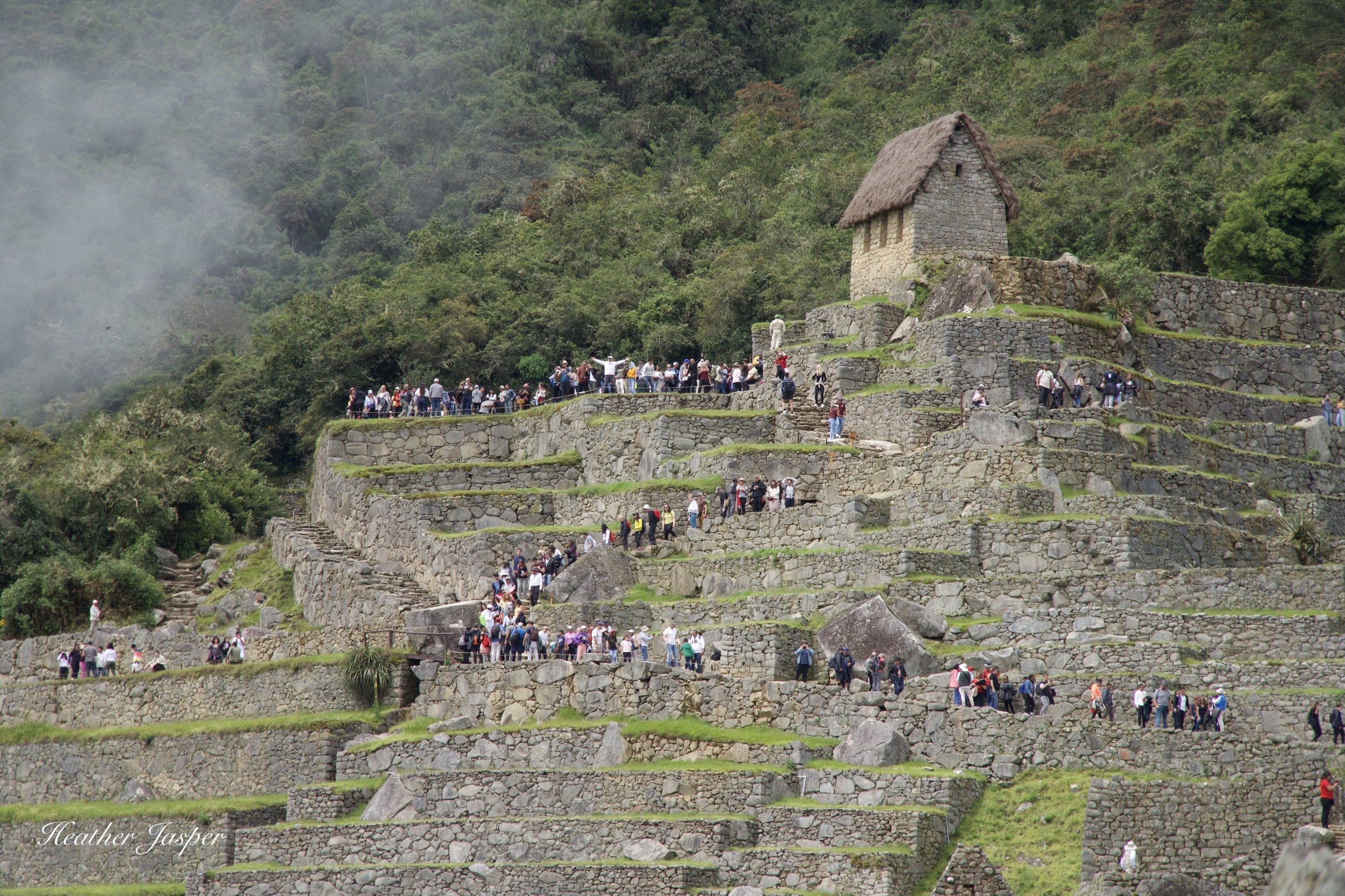 crowds of tourists at Machu Picchu