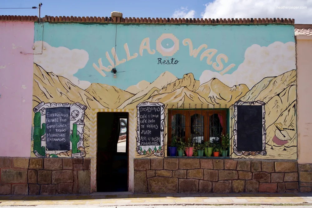 Killa is Quechua for moon and wasi means house.