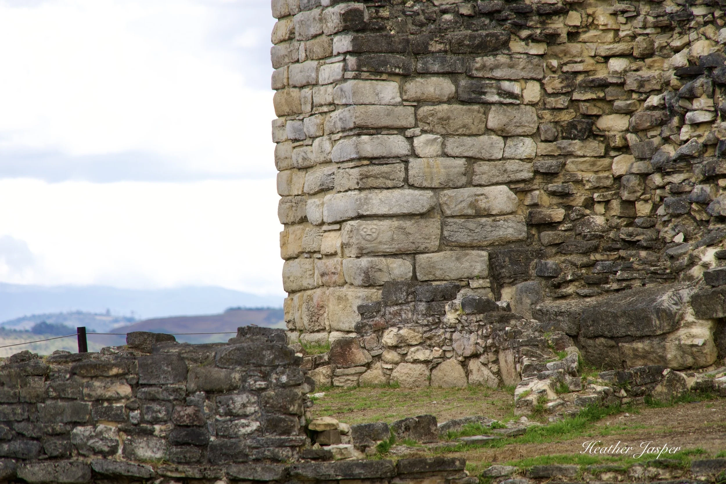 Kuelap templo mayor 3.jpeg