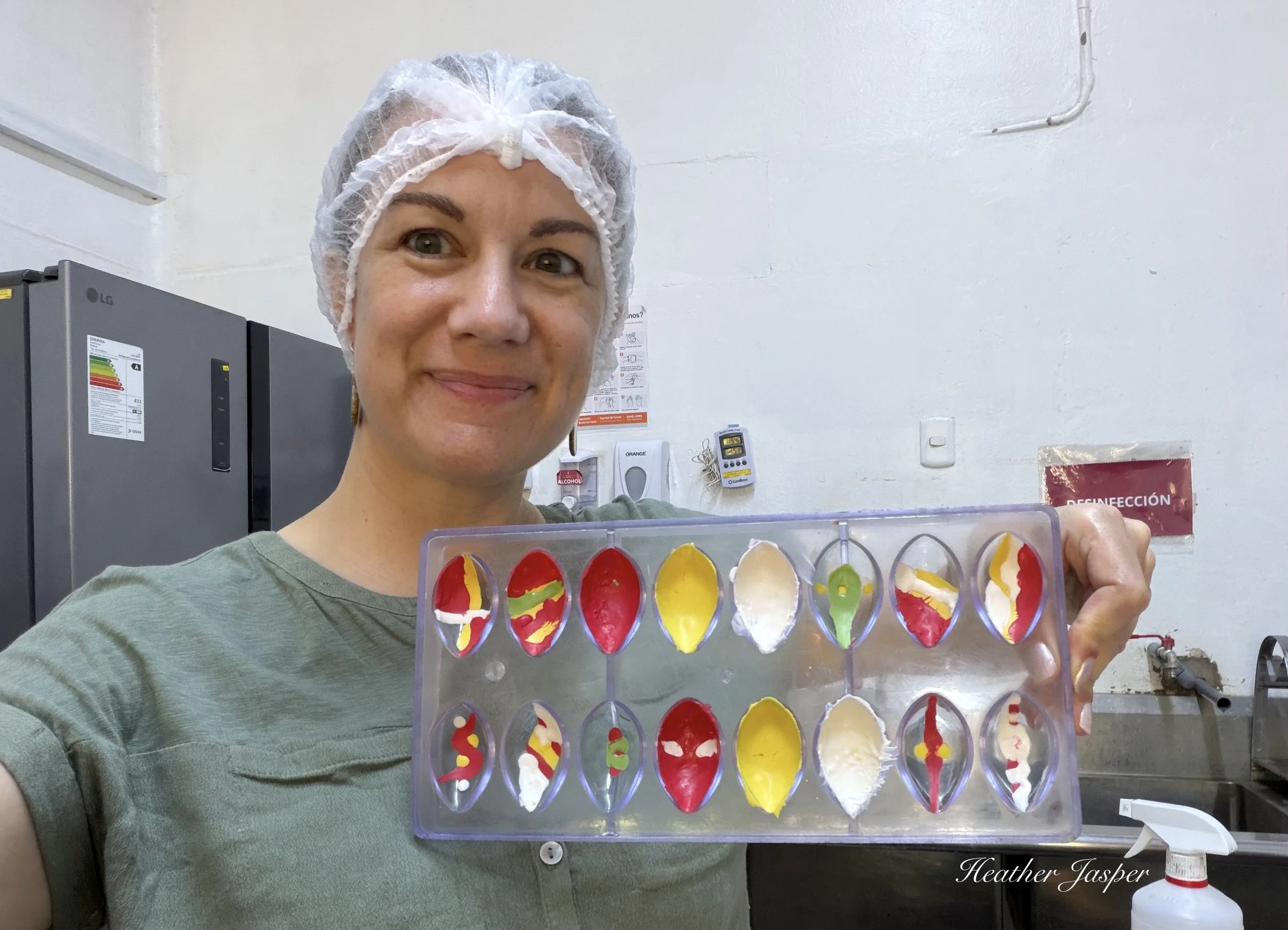 painted molds UKAW bonbon chocolate workshop Pucallpa Peru