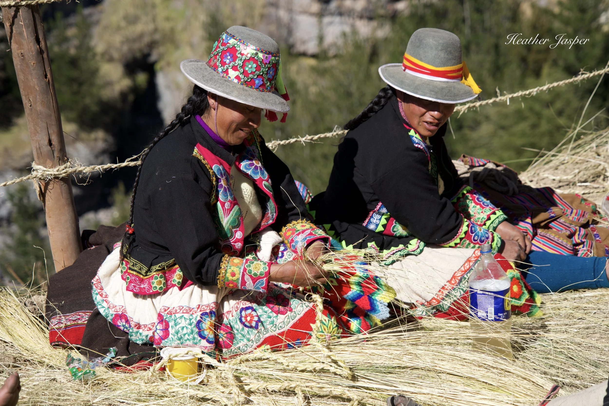 Women spend two days twisting ropes from ichu grass.