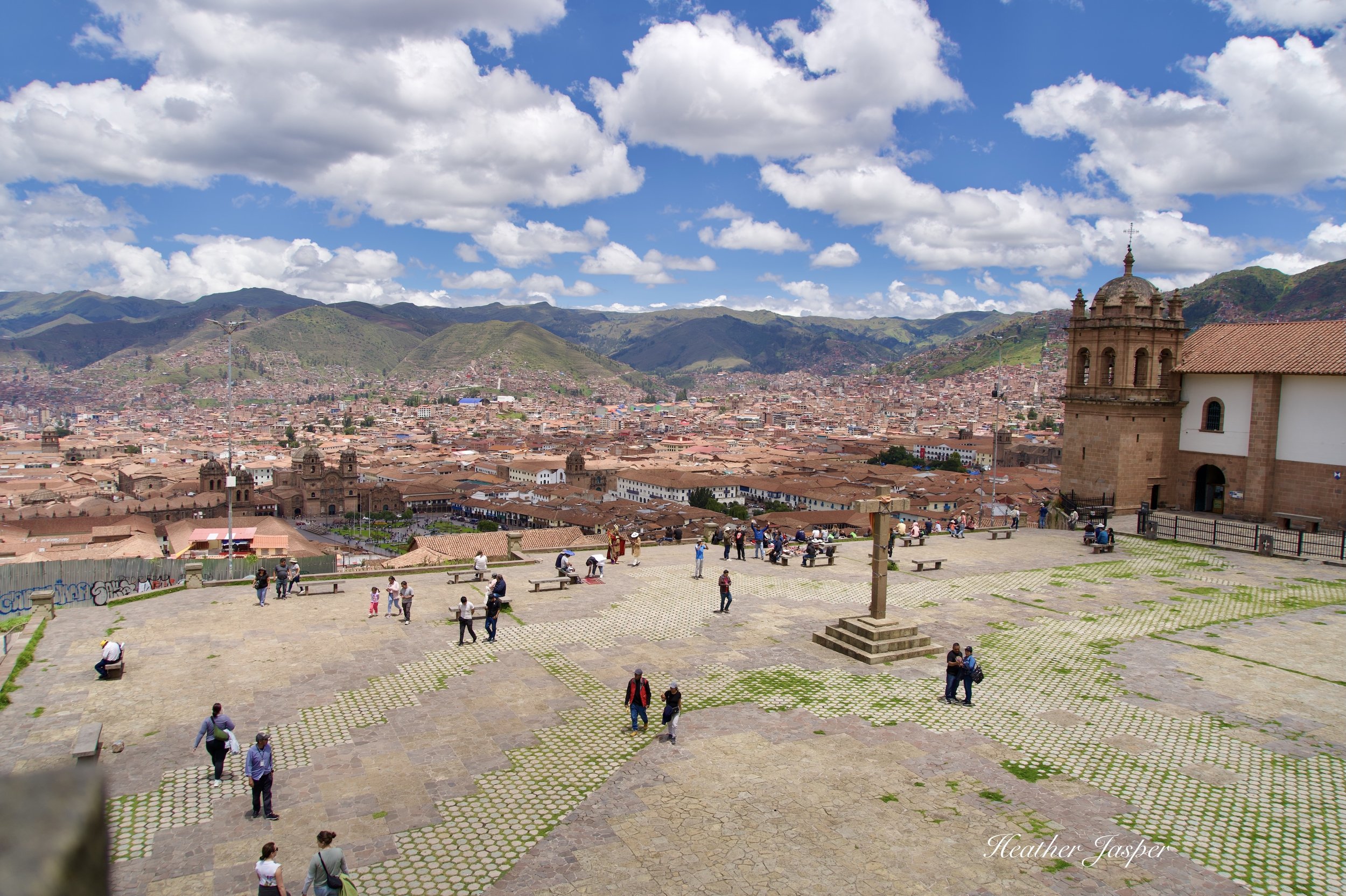 how to avoid overtourism