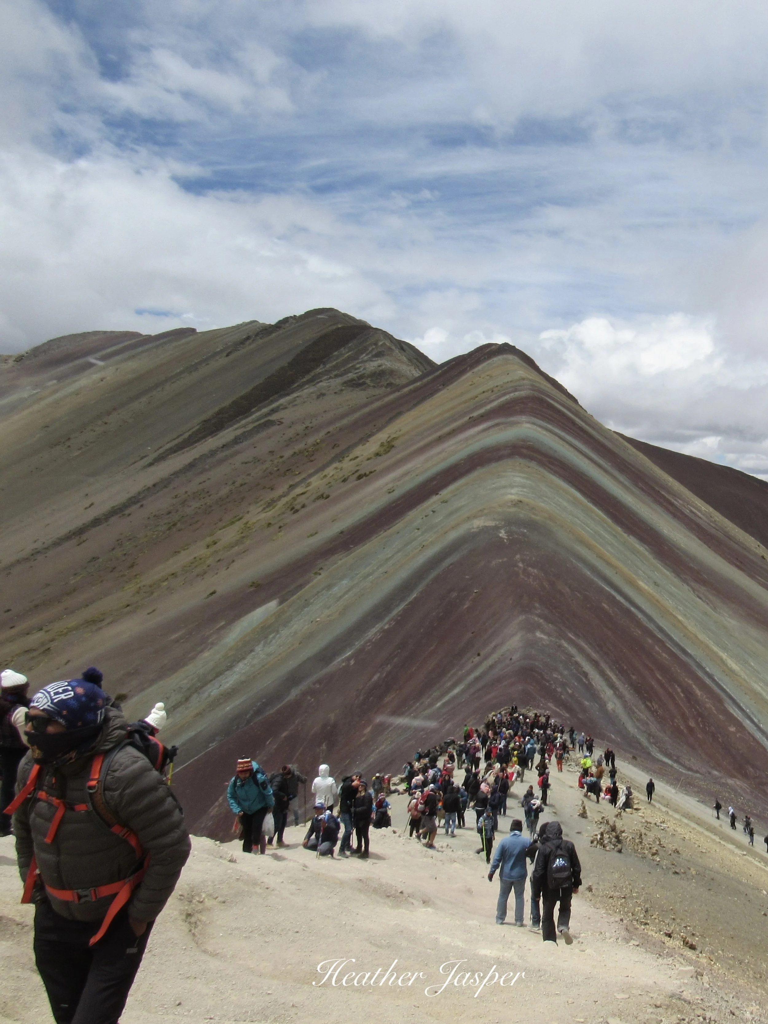 crowds in 2019 at Rainbow Mountain Peru