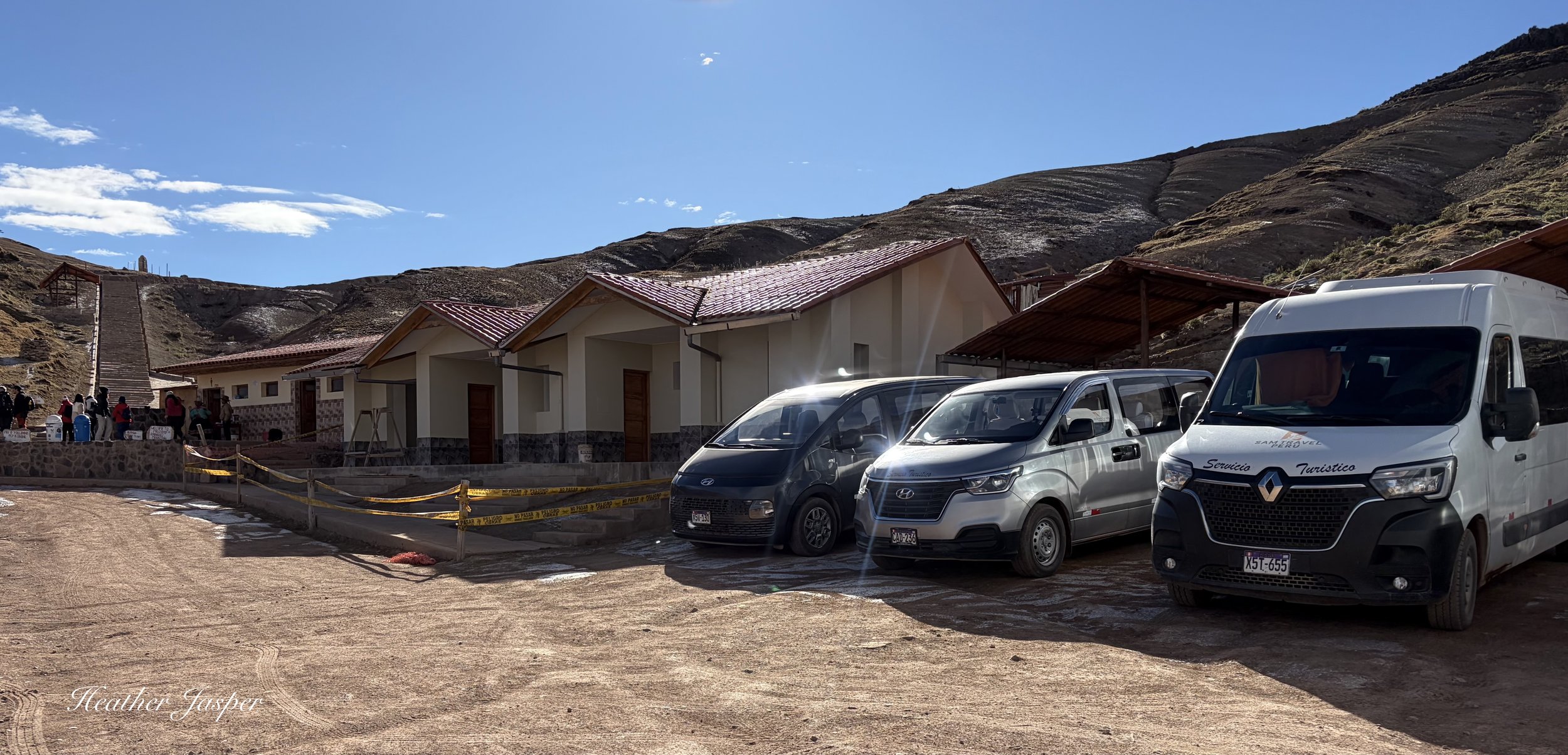 parking lot Palccoyo rainbow mountain Peru