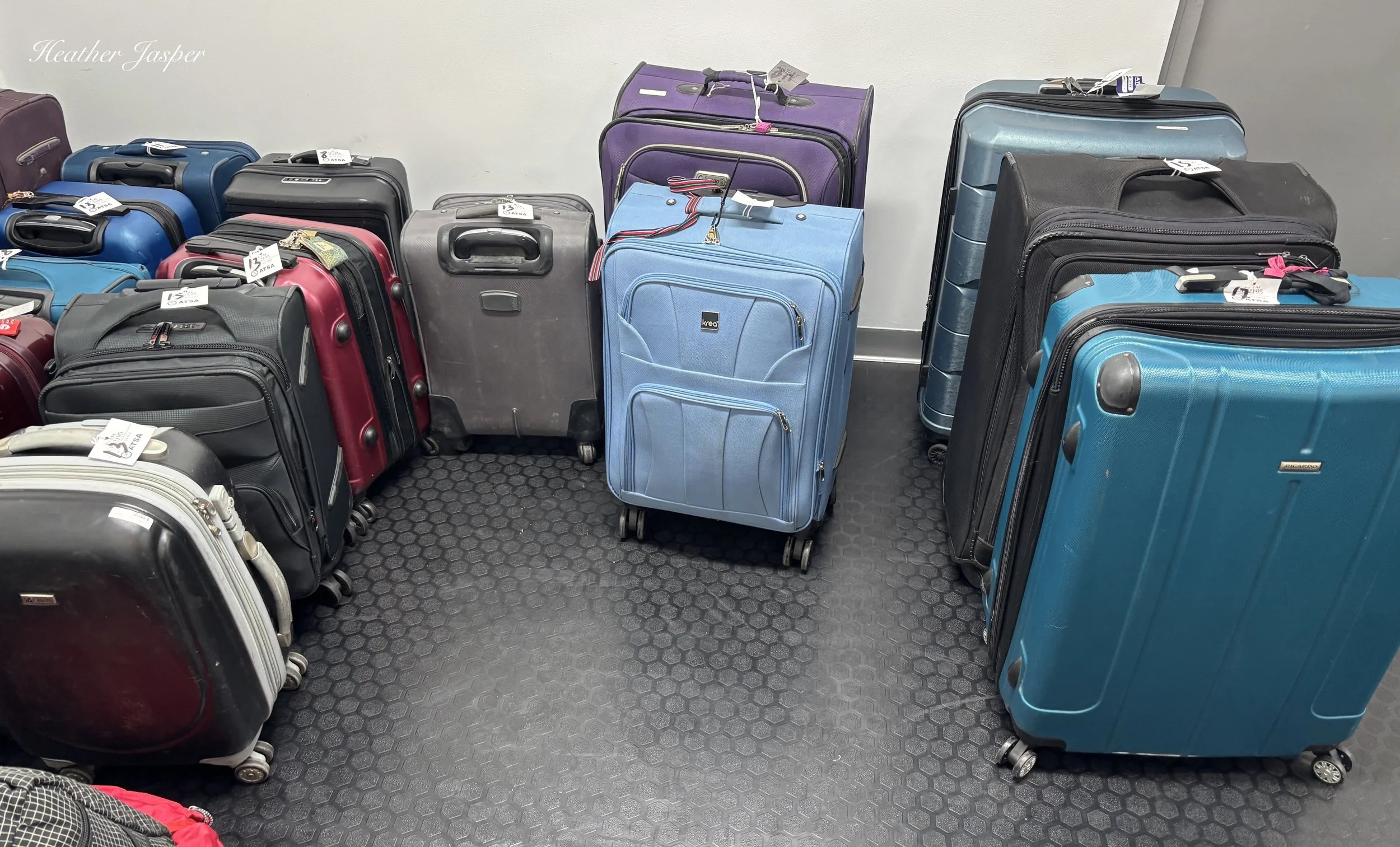 how to prevent lost luggage with contact info