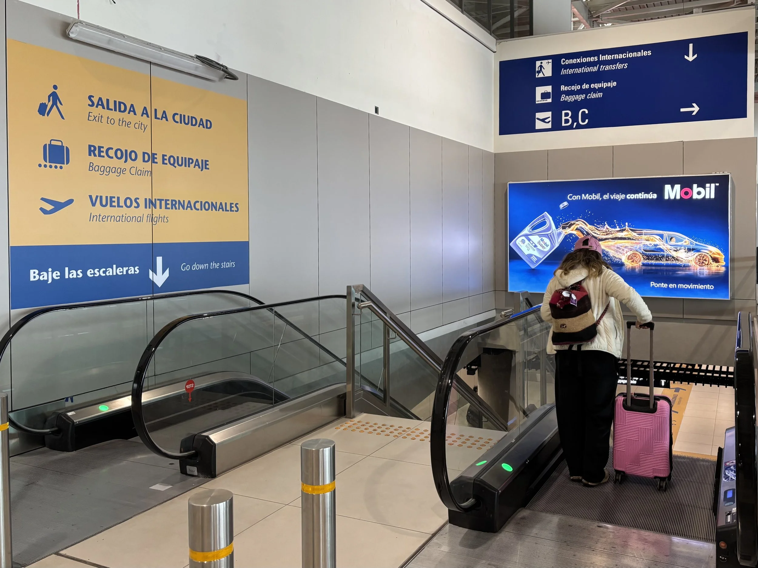 exit domestic terminal Lima airport Peru