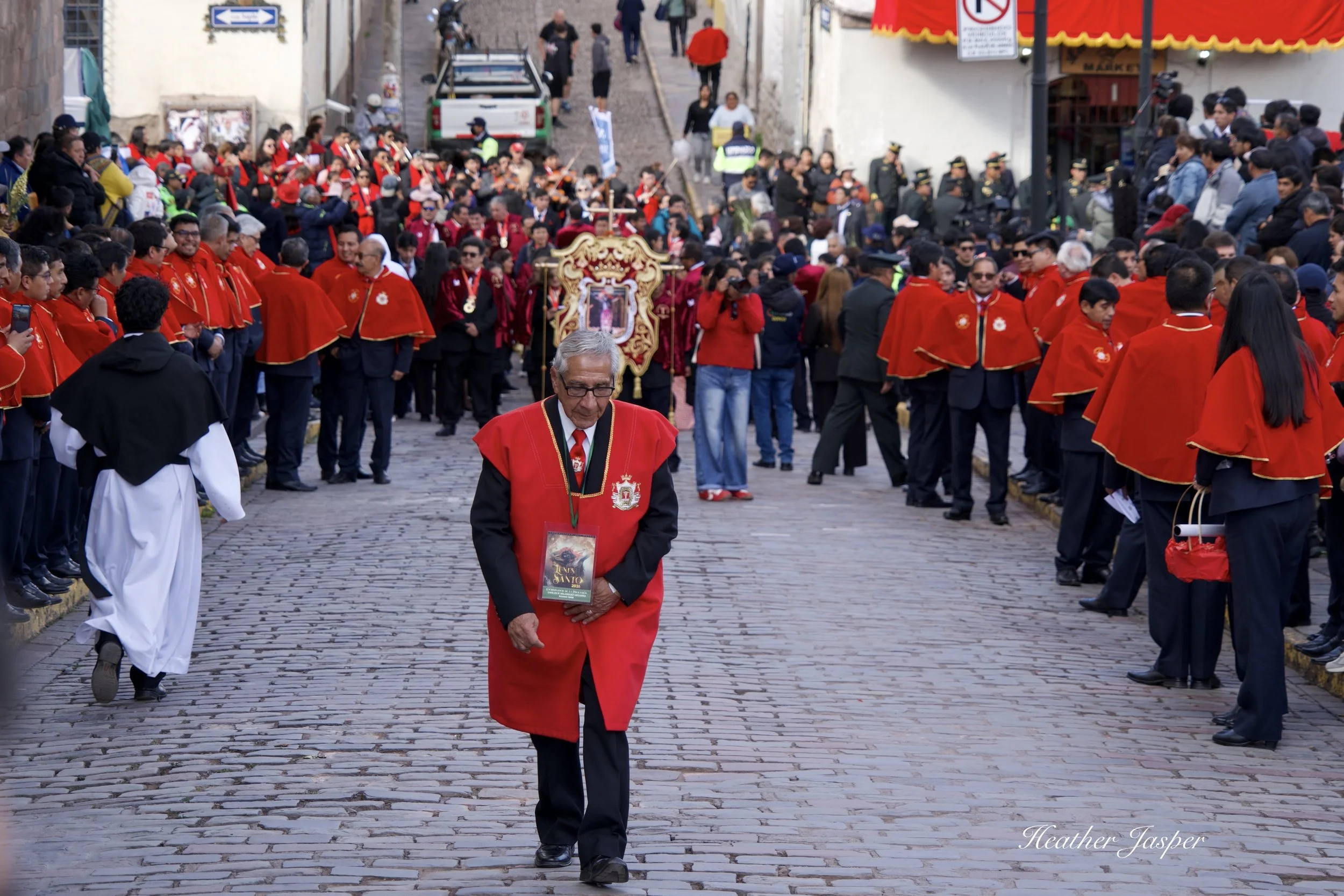 Hermandades del Señor de los Temblores Taytacha Cusco Peru